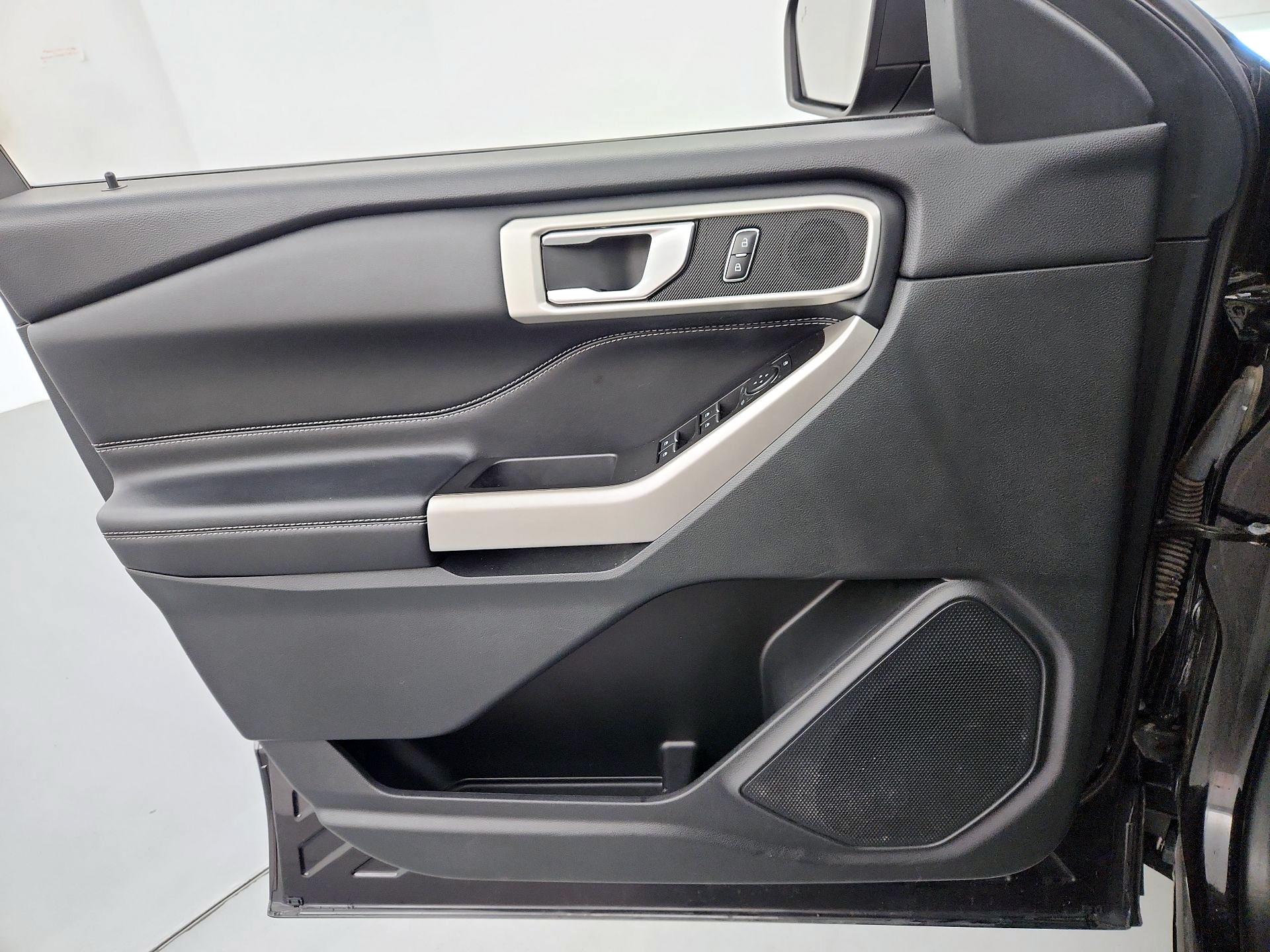 Thumbnail: 2022 Ford Explorer - 12