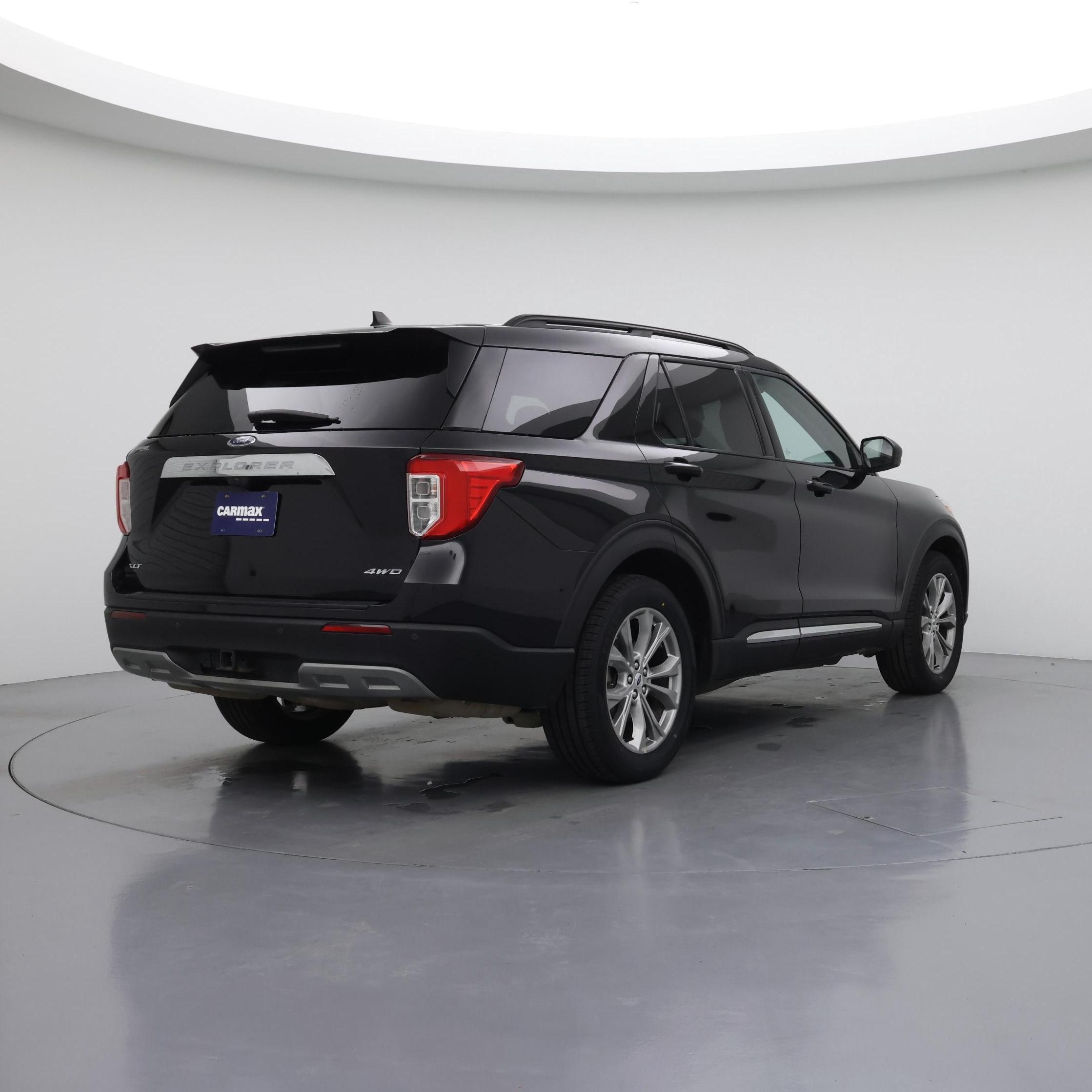 Thumbnail: 2022 Ford Explorer - 8