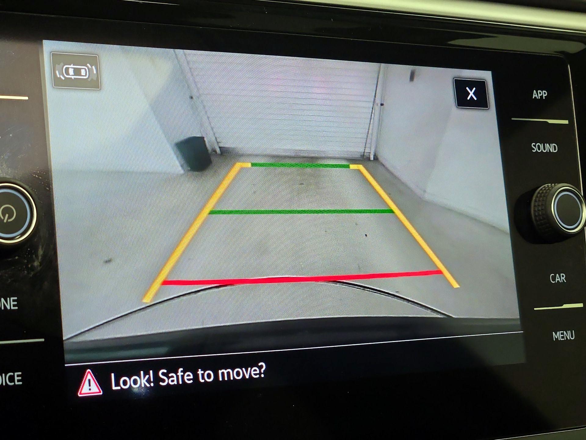 Thumbnail: 2022 Volkswagen Atlas - 14