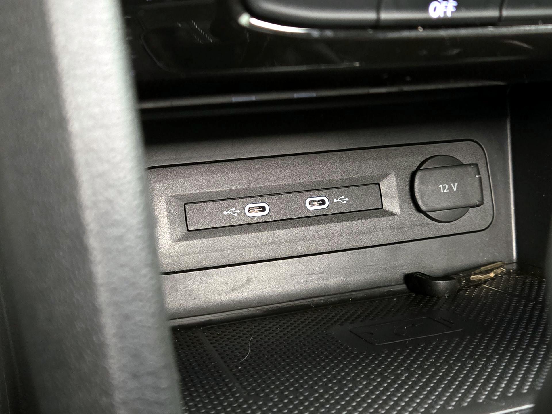 Thumbnail: 2022 Volkswagen Atlas - 18