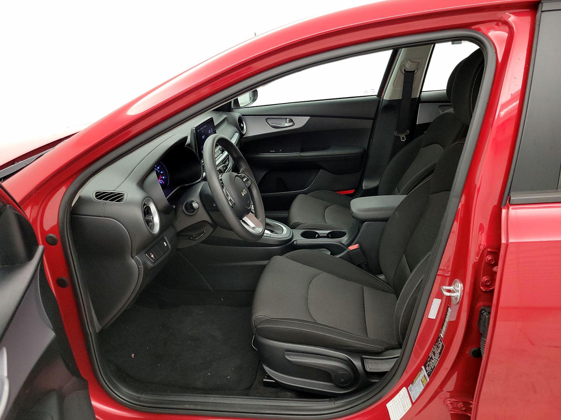 Thumbnail: 2024 Kia Forte - 11