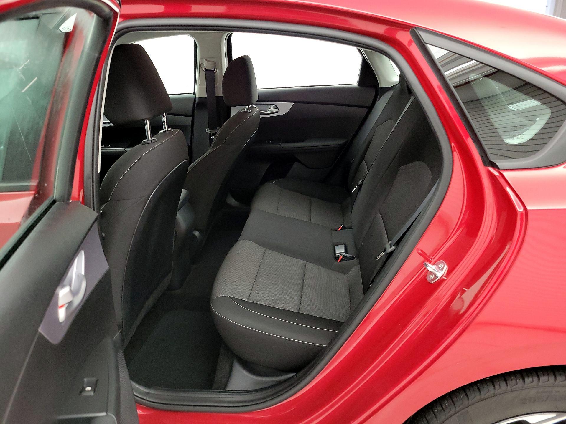 Thumbnail: 2024 Kia Forte - 19