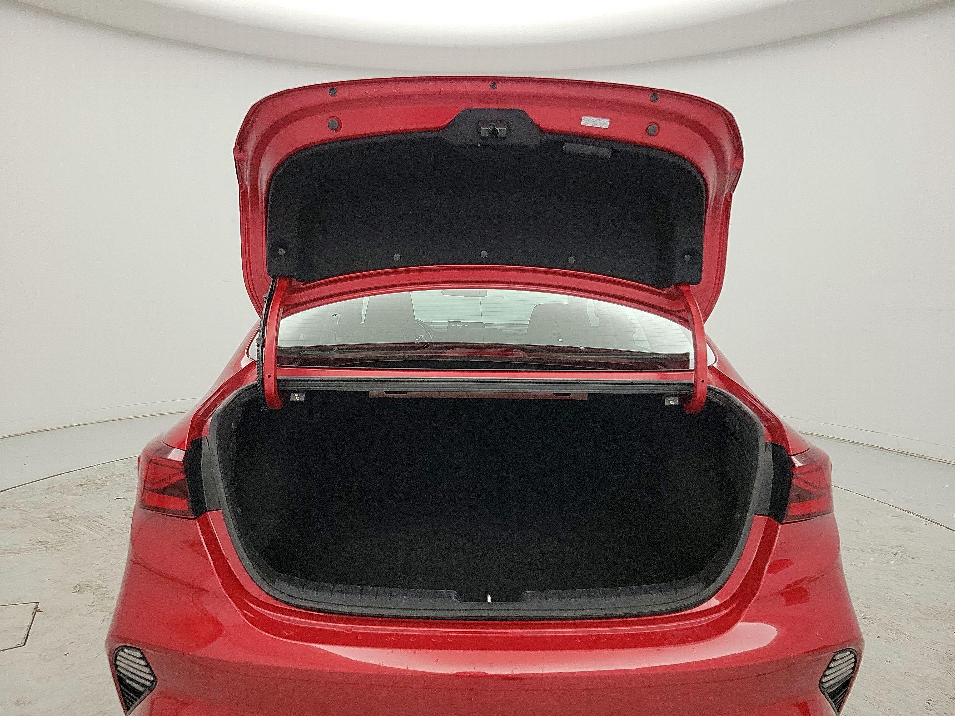 Thumbnail: 2024 Kia Forte - 20