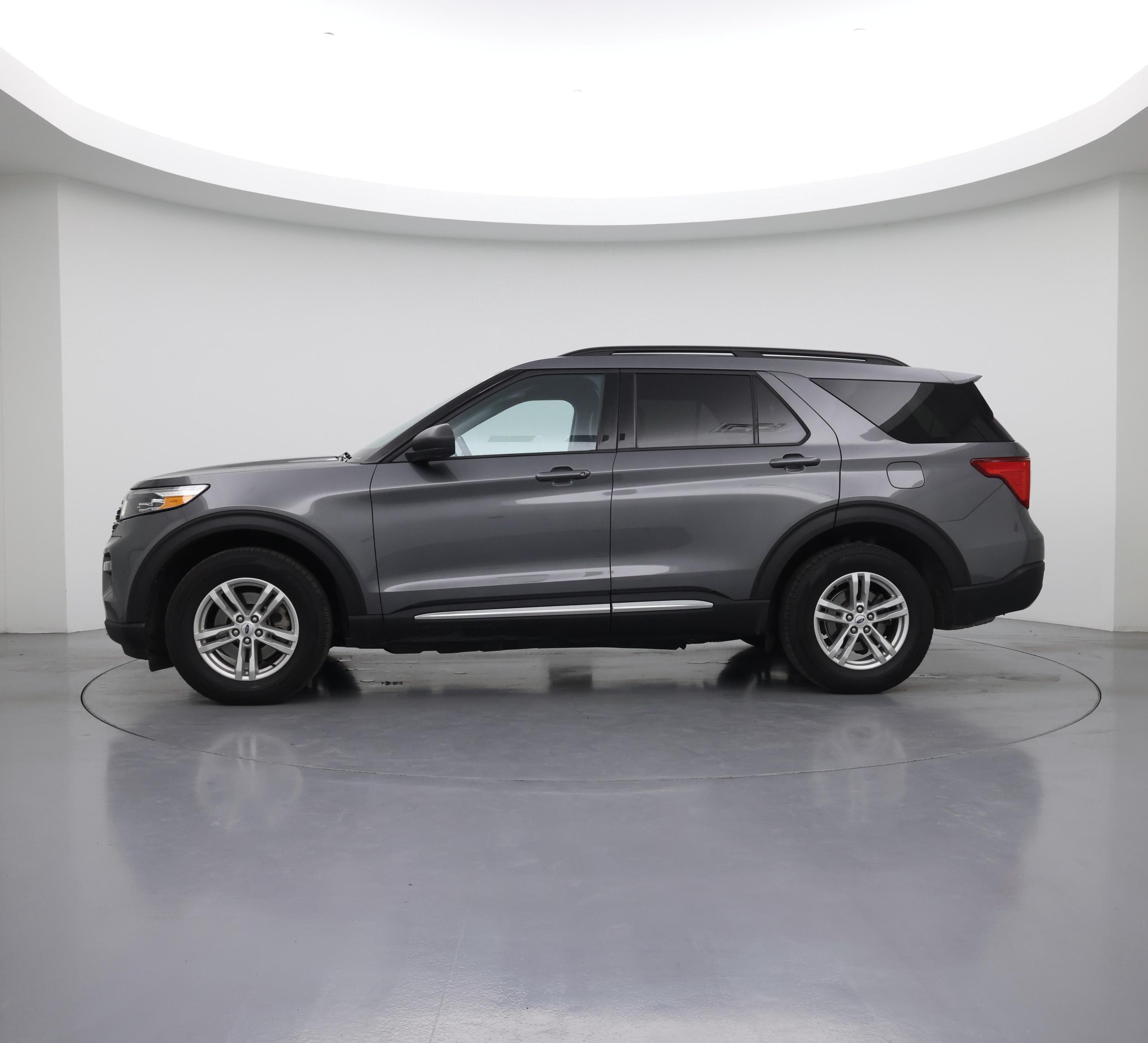 Thumbnail: 2023 Ford Explorer - 3