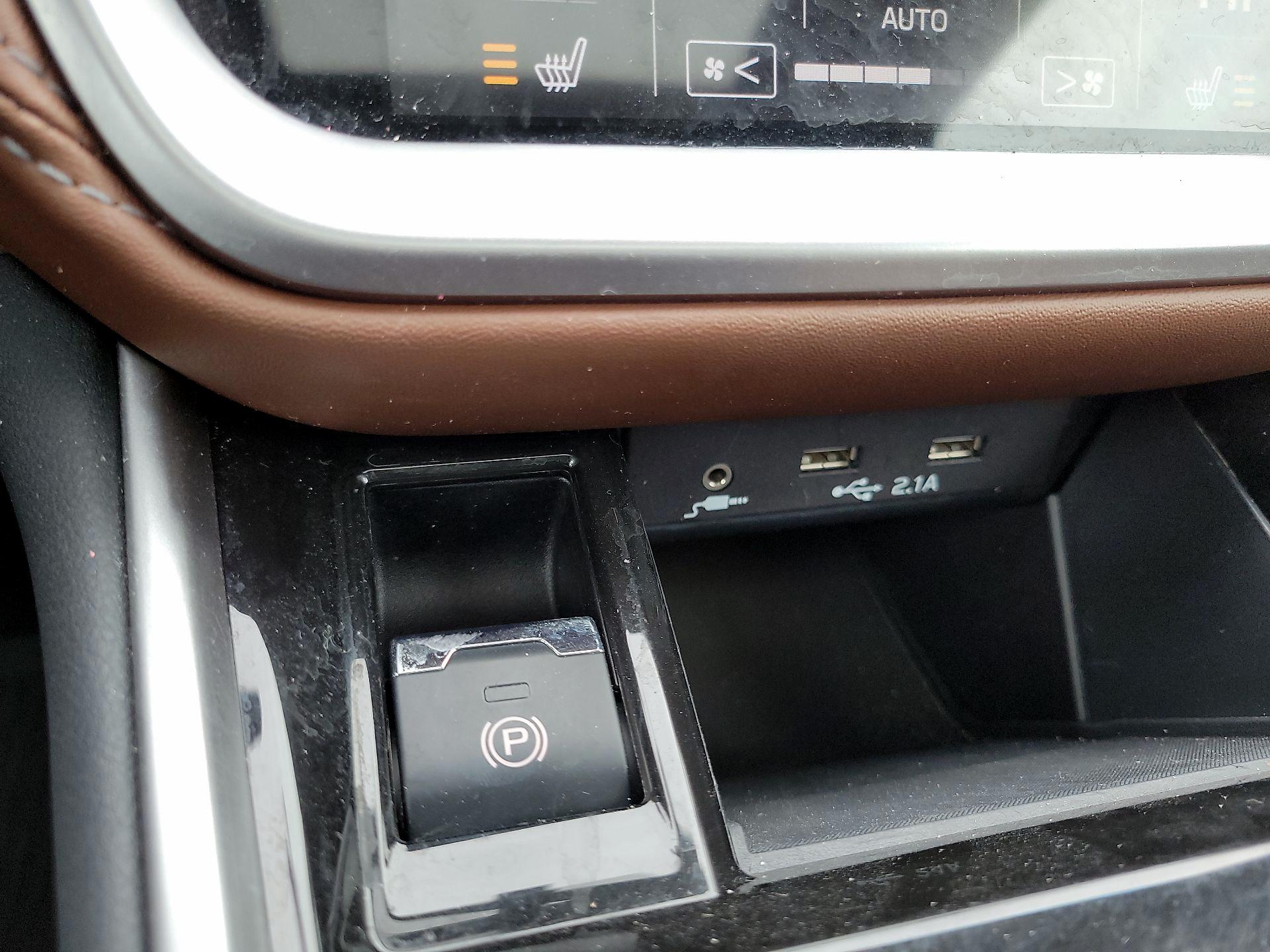 Thumbnail: 2022 Subaru Outback - 17