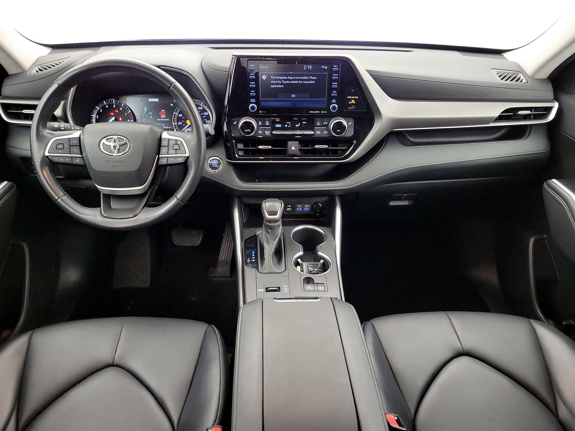 Thumbnail: 2022 Toyota Highlander - 9