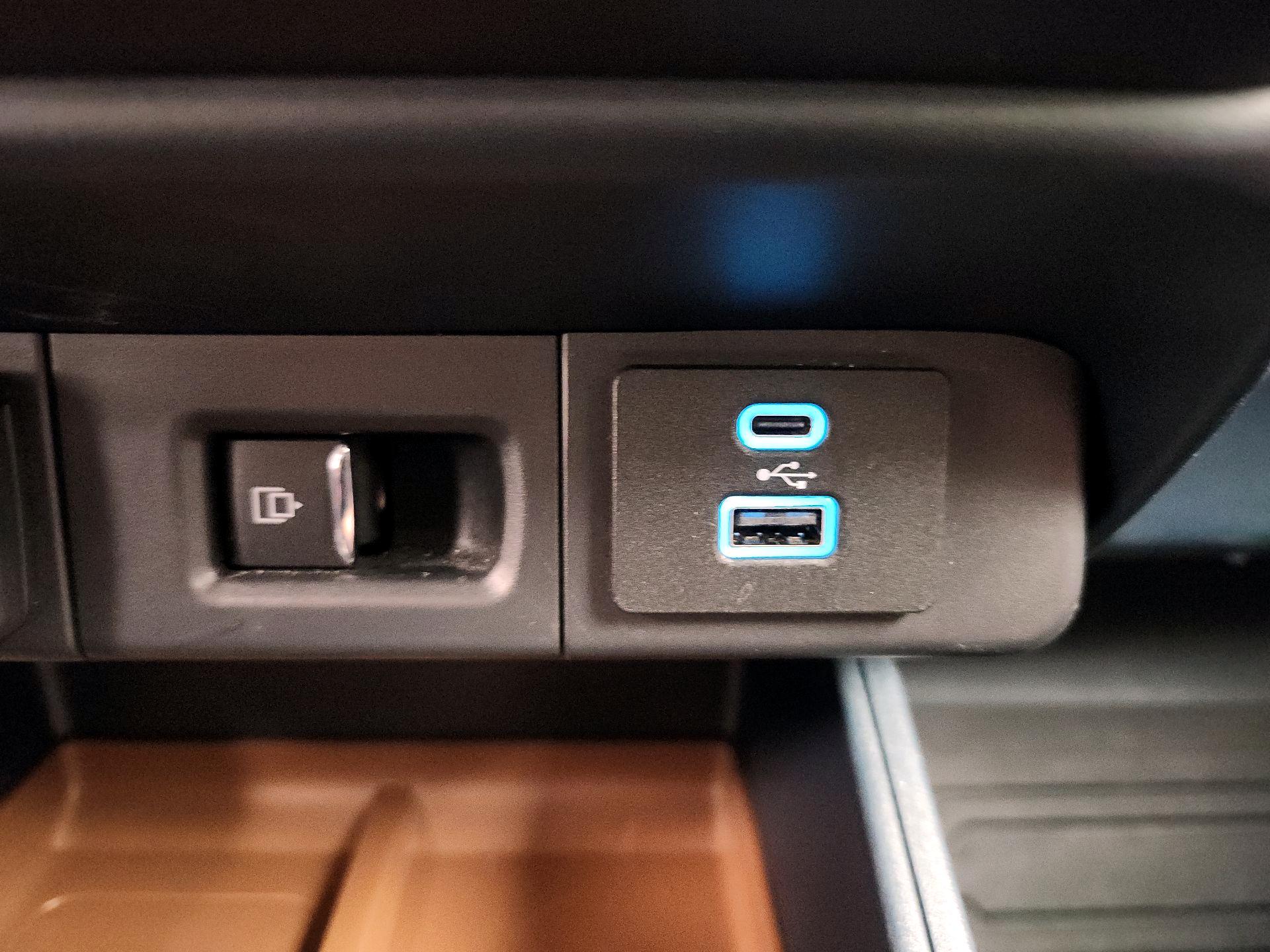 Thumbnail: 2022 Ford Maverick - 18