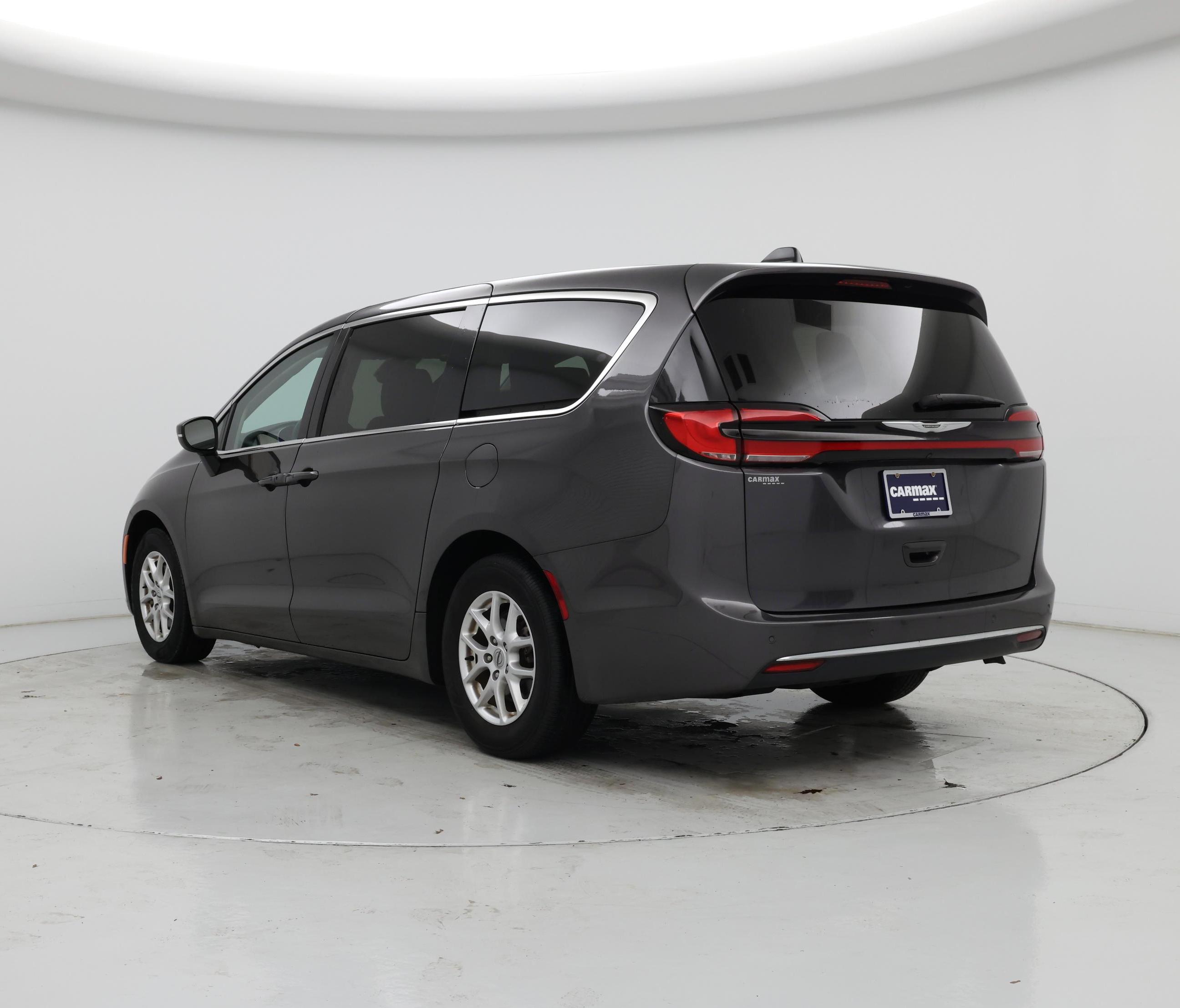 Thumbnail: 2023 Chrysler Pacifica - 2