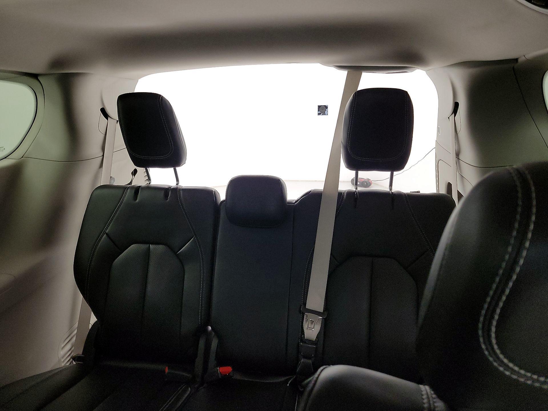 Thumbnail: 2023 Chrysler Pacifica - 20