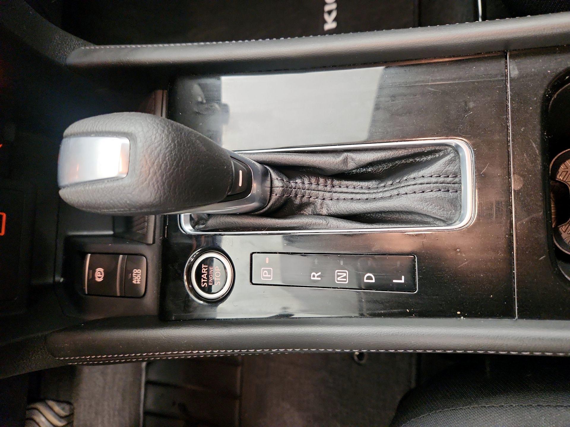 Thumbnail: 2021 Nissan Kicks - 17