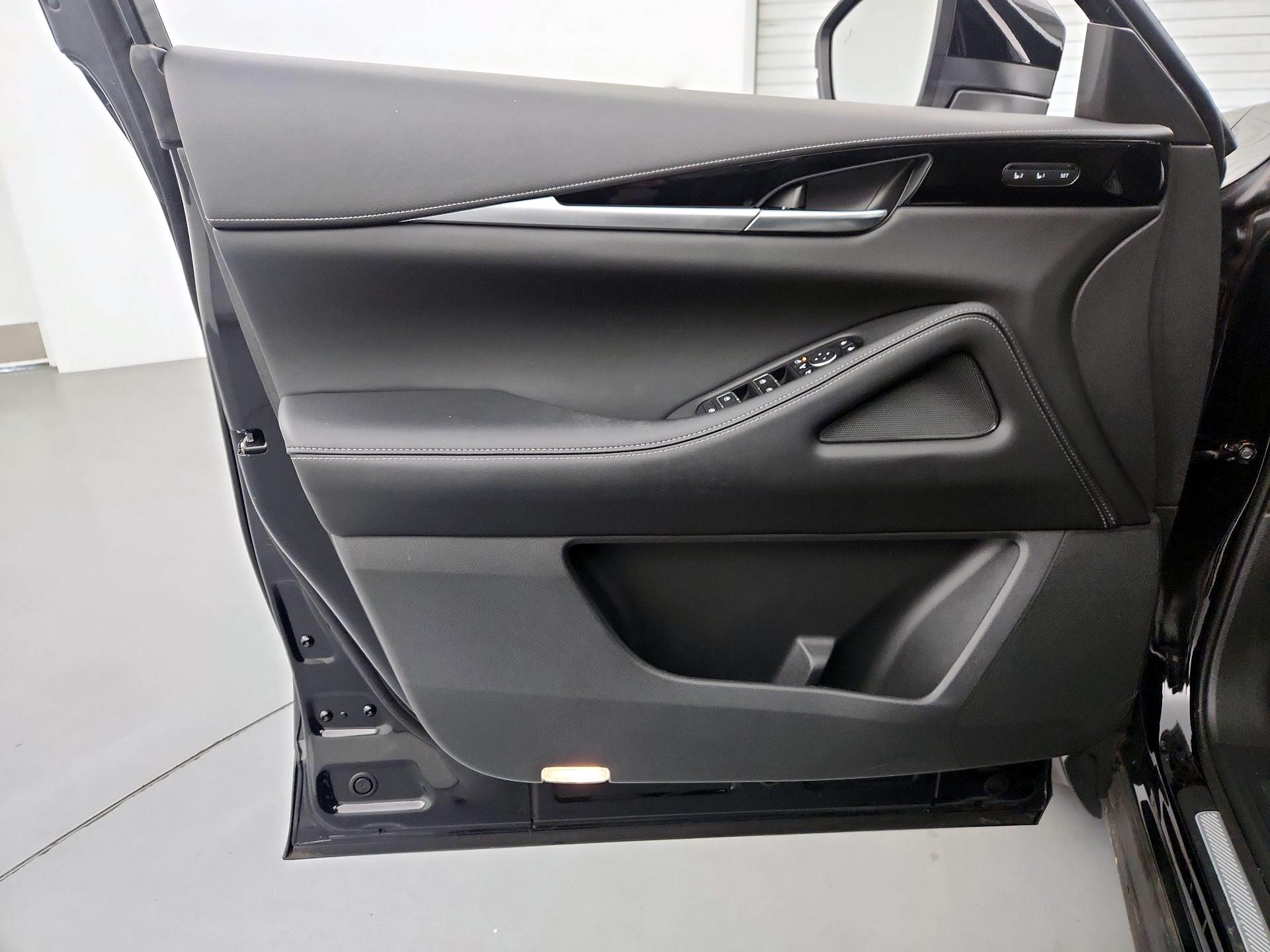 Thumbnail: 2023 INFINITI QX60 - 12