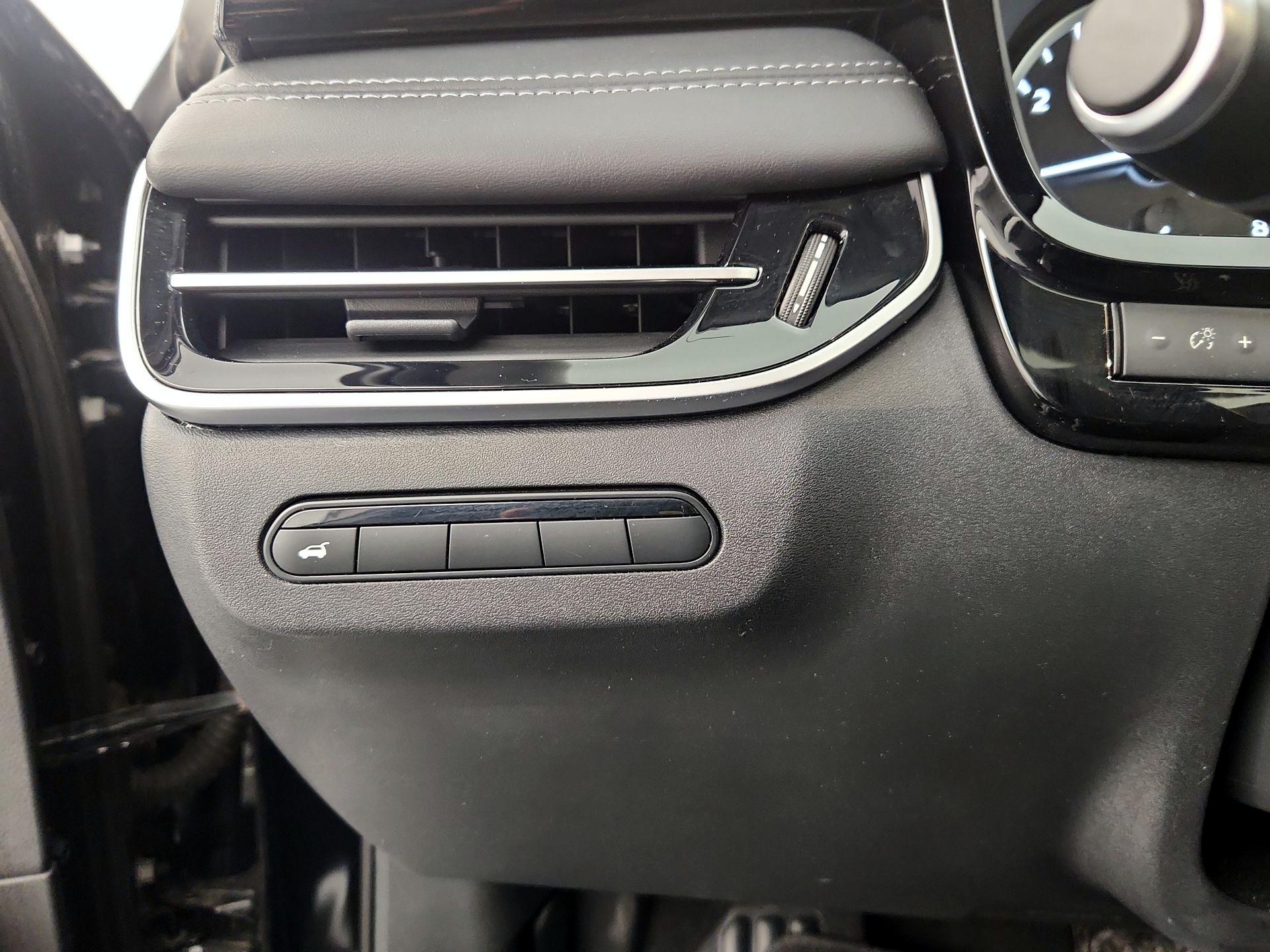 Thumbnail: 2023 INFINITI QX60 - 13