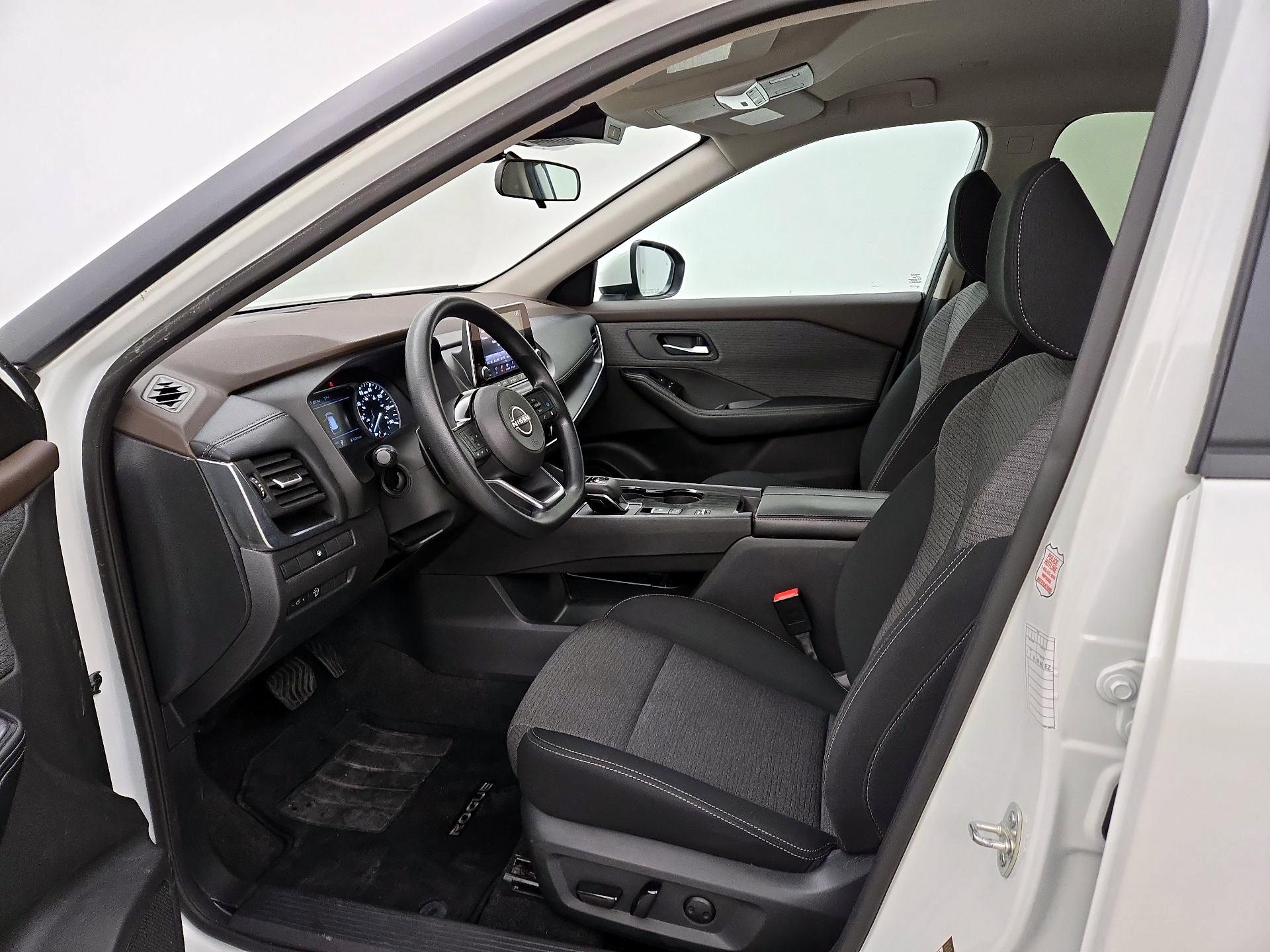 Thumbnail: 2023 Nissan Rogue - 11