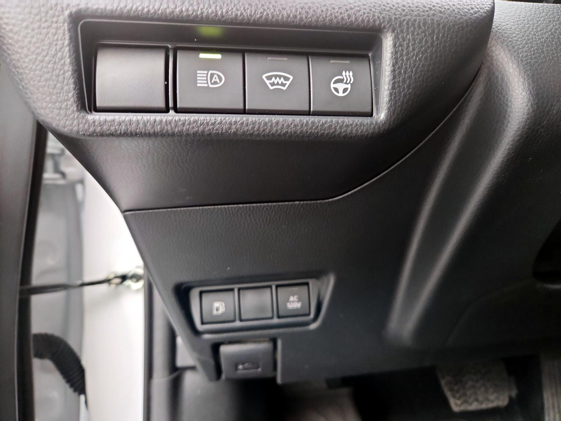 Thumbnail: 2024 Toyota Prius Prime - 13