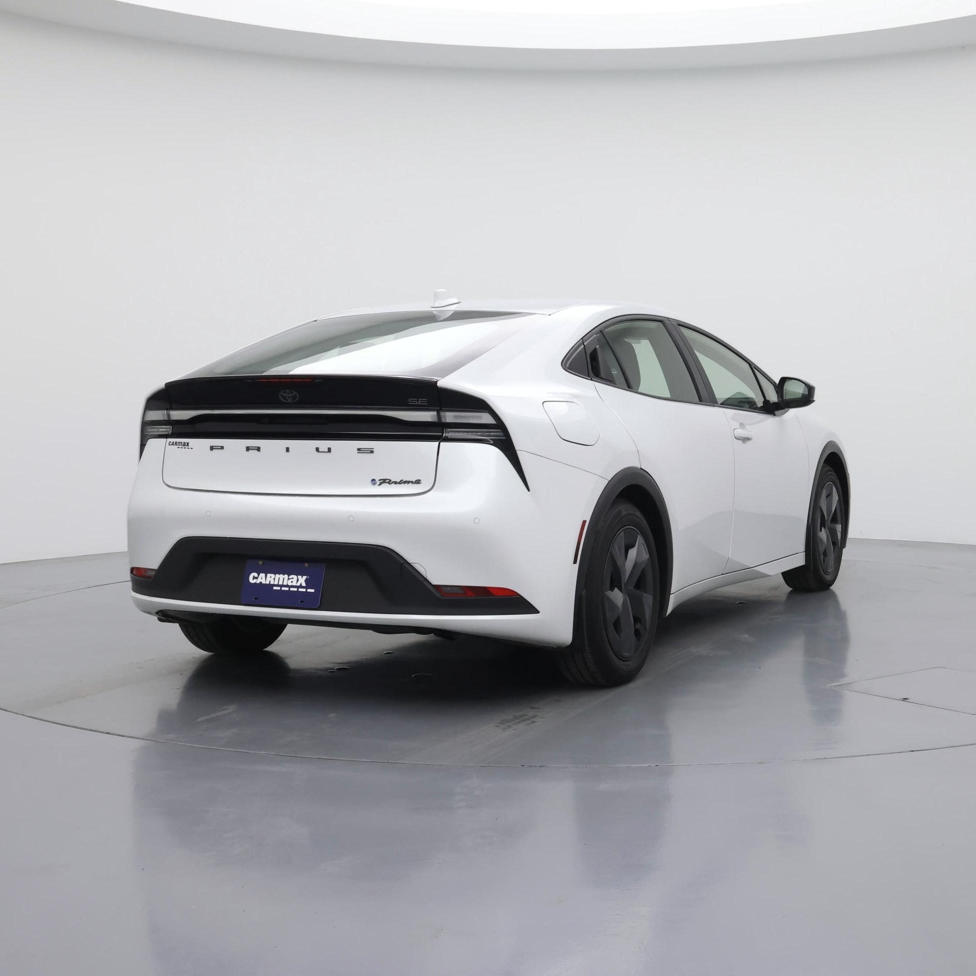 Thumbnail: 2024 Toyota Prius Prime - 8