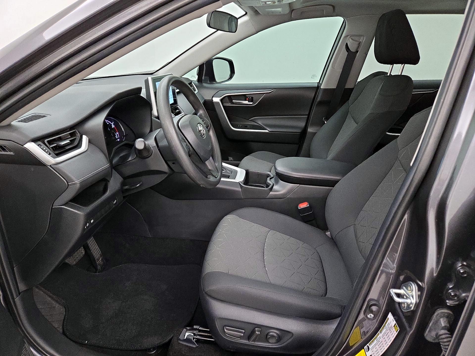 Thumbnail: 2024 Toyota RAV4 - 11