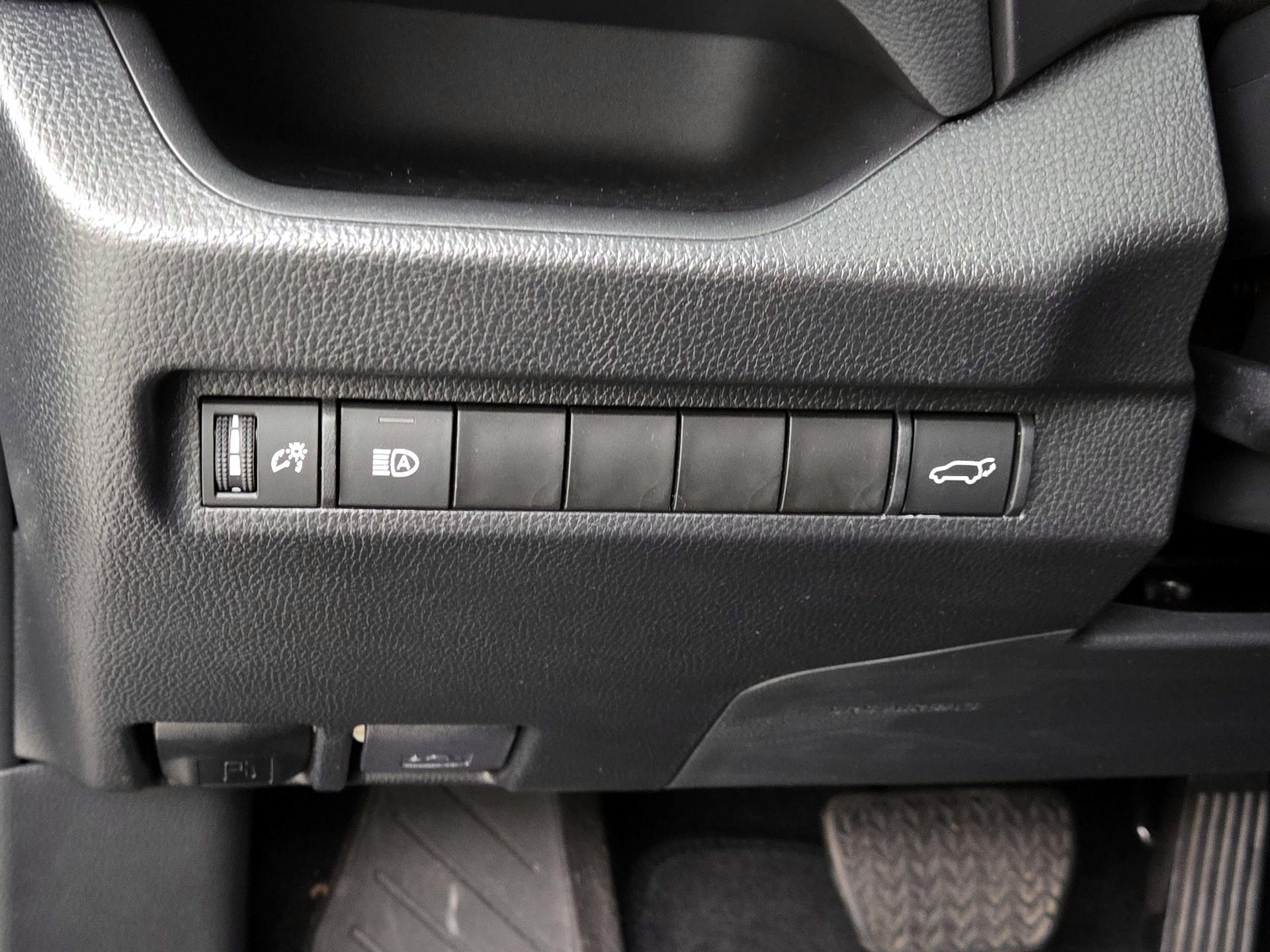 Thumbnail: 2024 Toyota RAV4 - 13