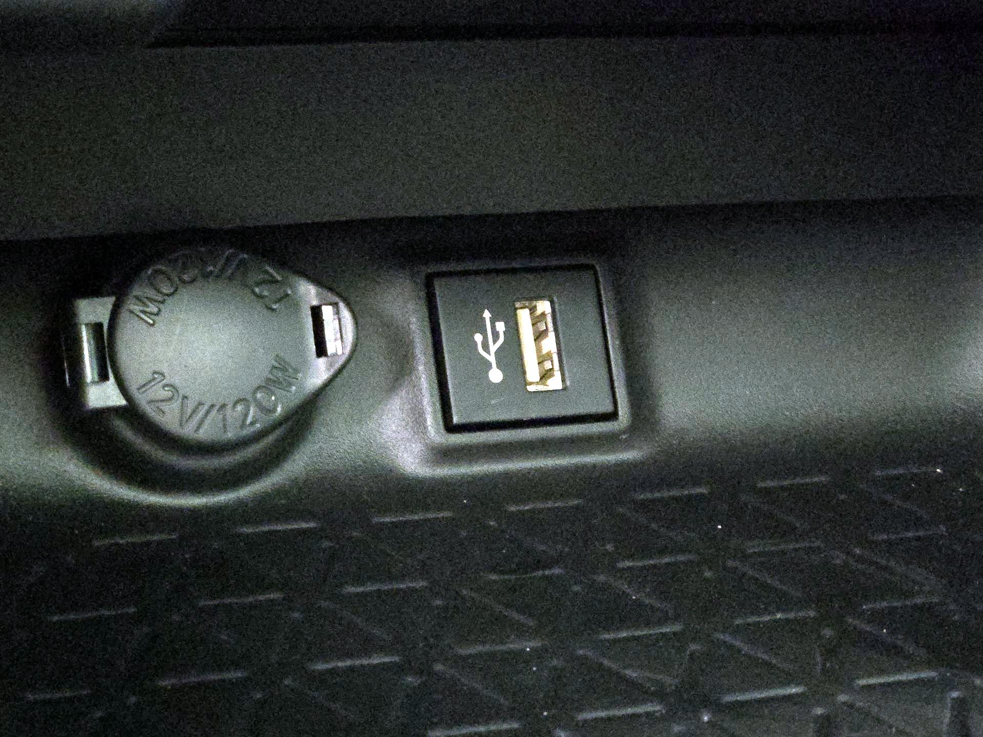 Thumbnail: 2024 Toyota RAV4 - 18