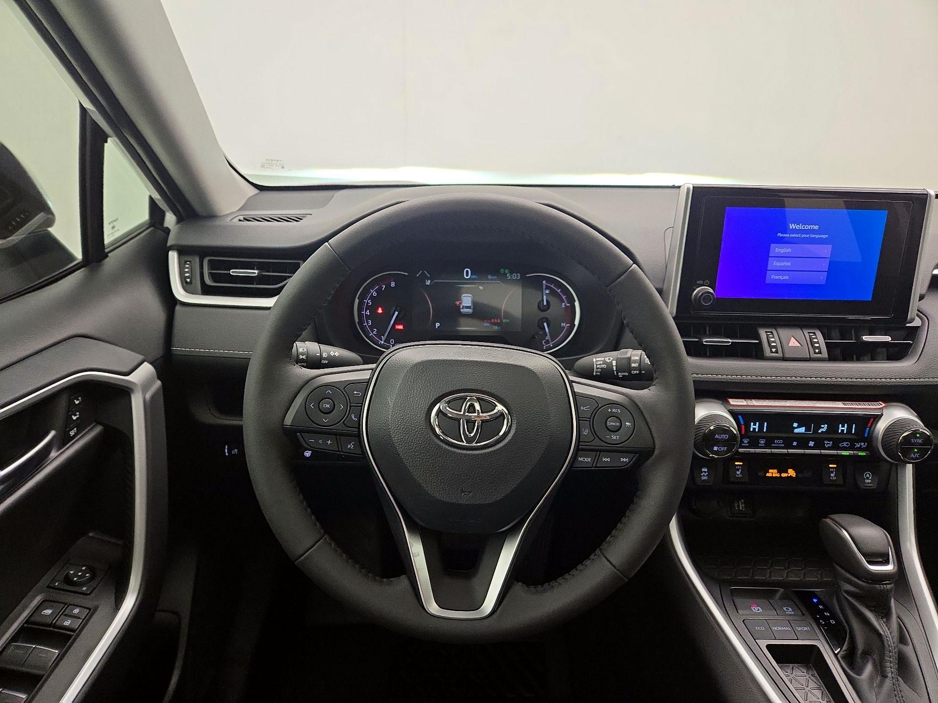 Thumbnail: 2025 Toyota RAV4 - 10