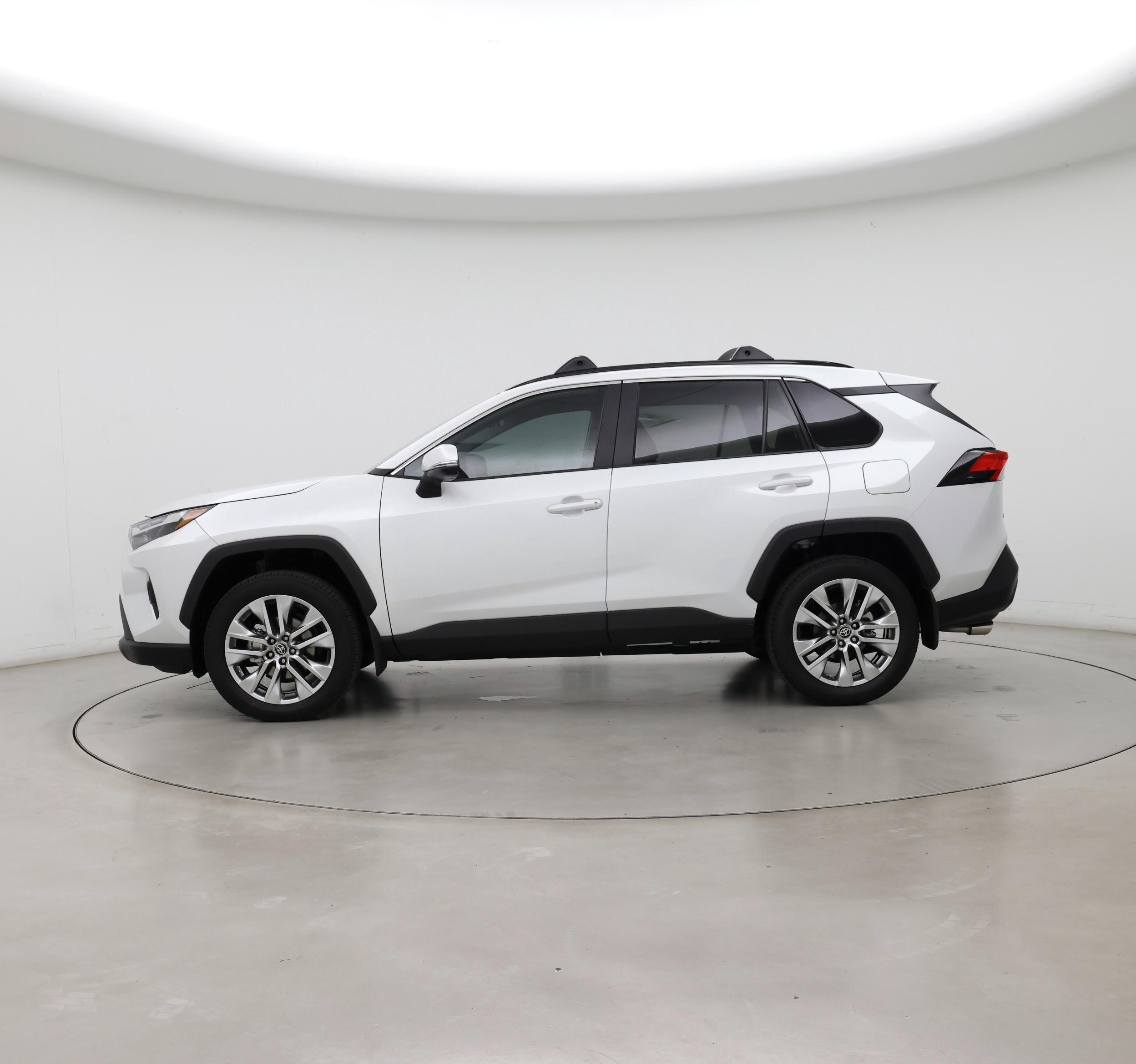 Thumbnail: 2025 Toyota RAV4 - 3