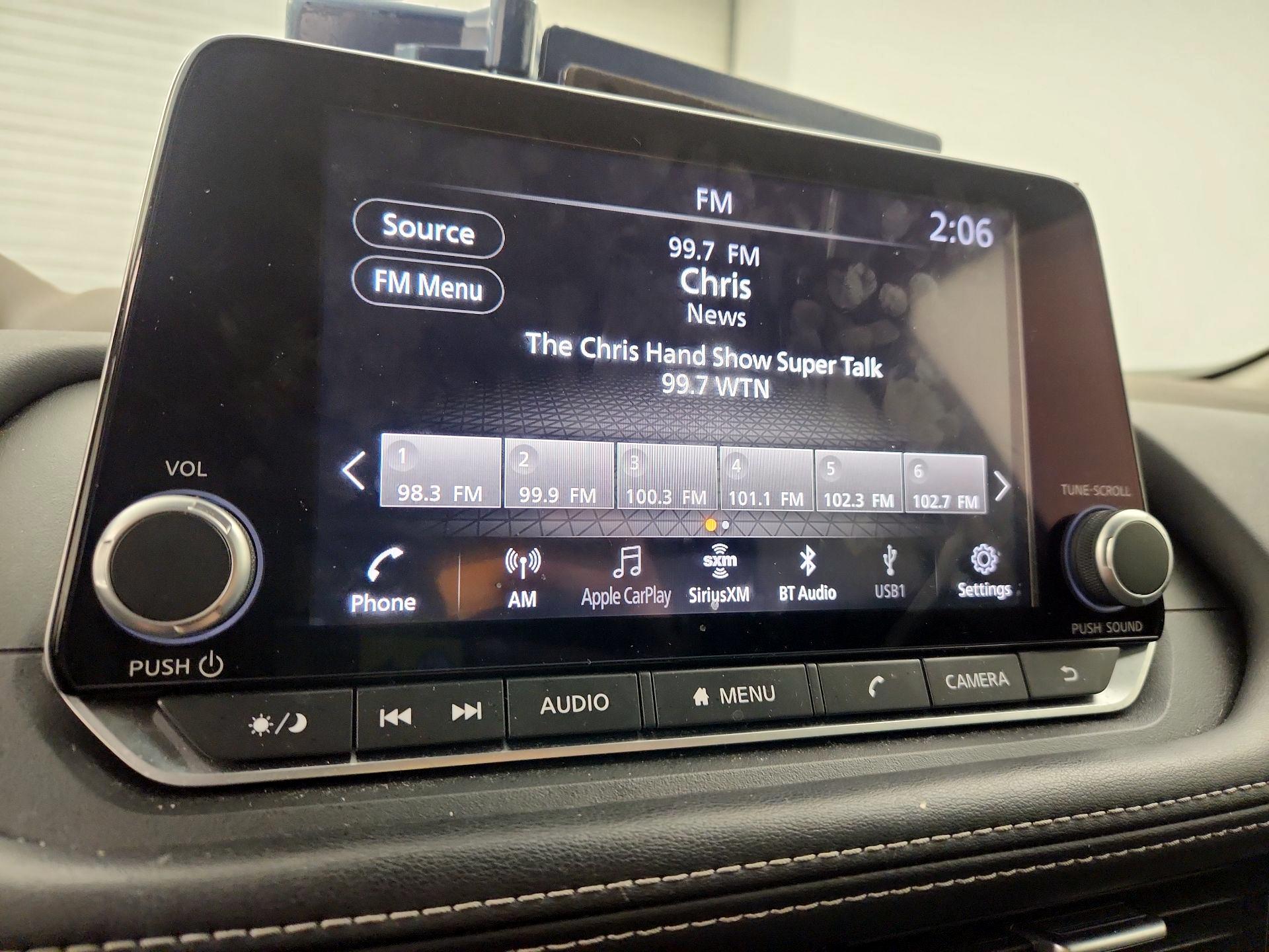 Thumbnail: 2022 Nissan Rogue - 15