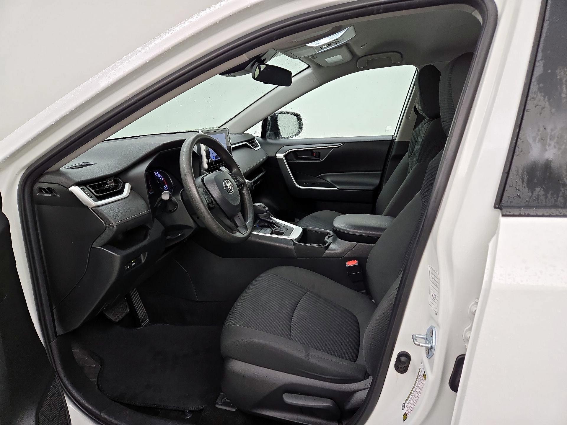 Thumbnail: 2024 Toyota RAV4 - 11