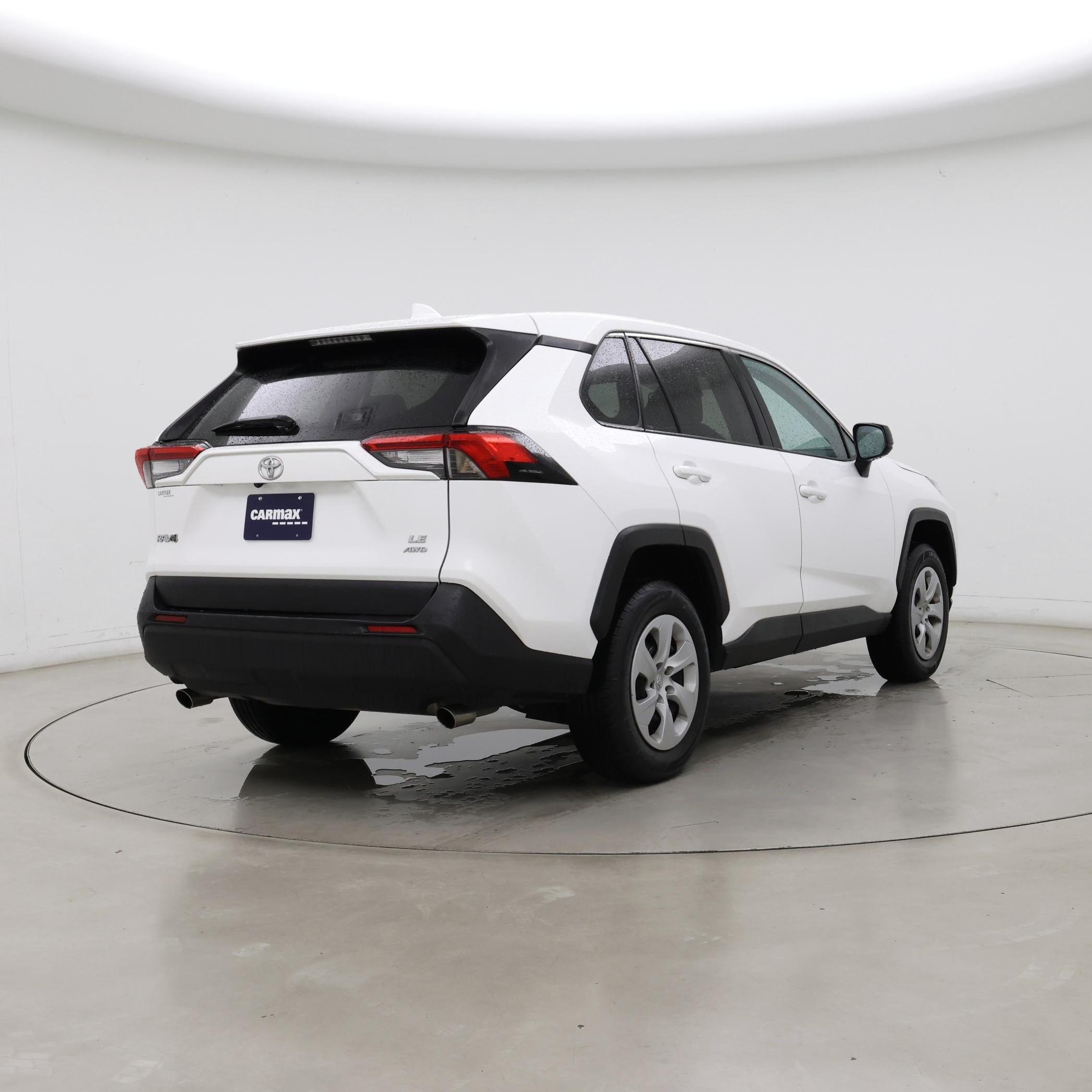 Thumbnail: 2024 Toyota RAV4 - 8