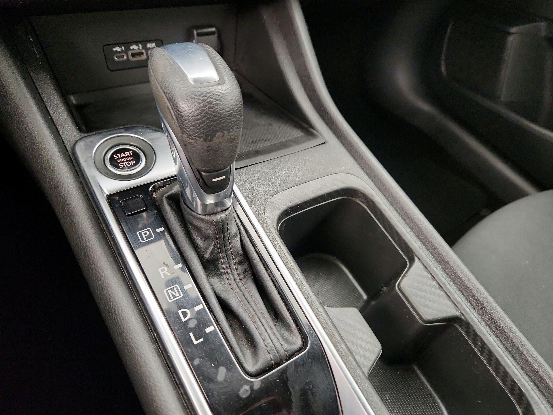 Thumbnail: 2022 Nissan Sentra - 17