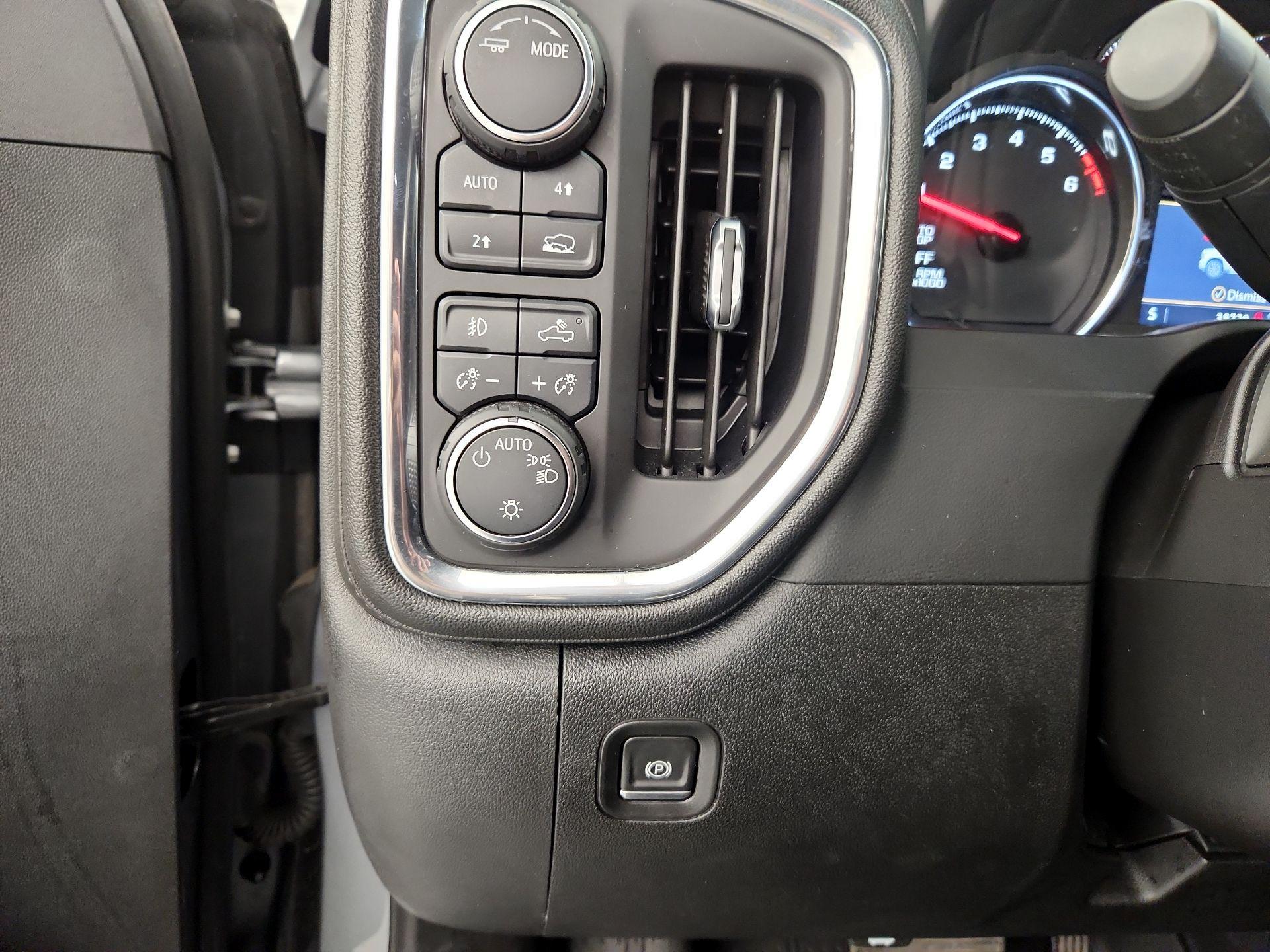 Thumbnail: 2021 Chevrolet Silverado 1500 - 13