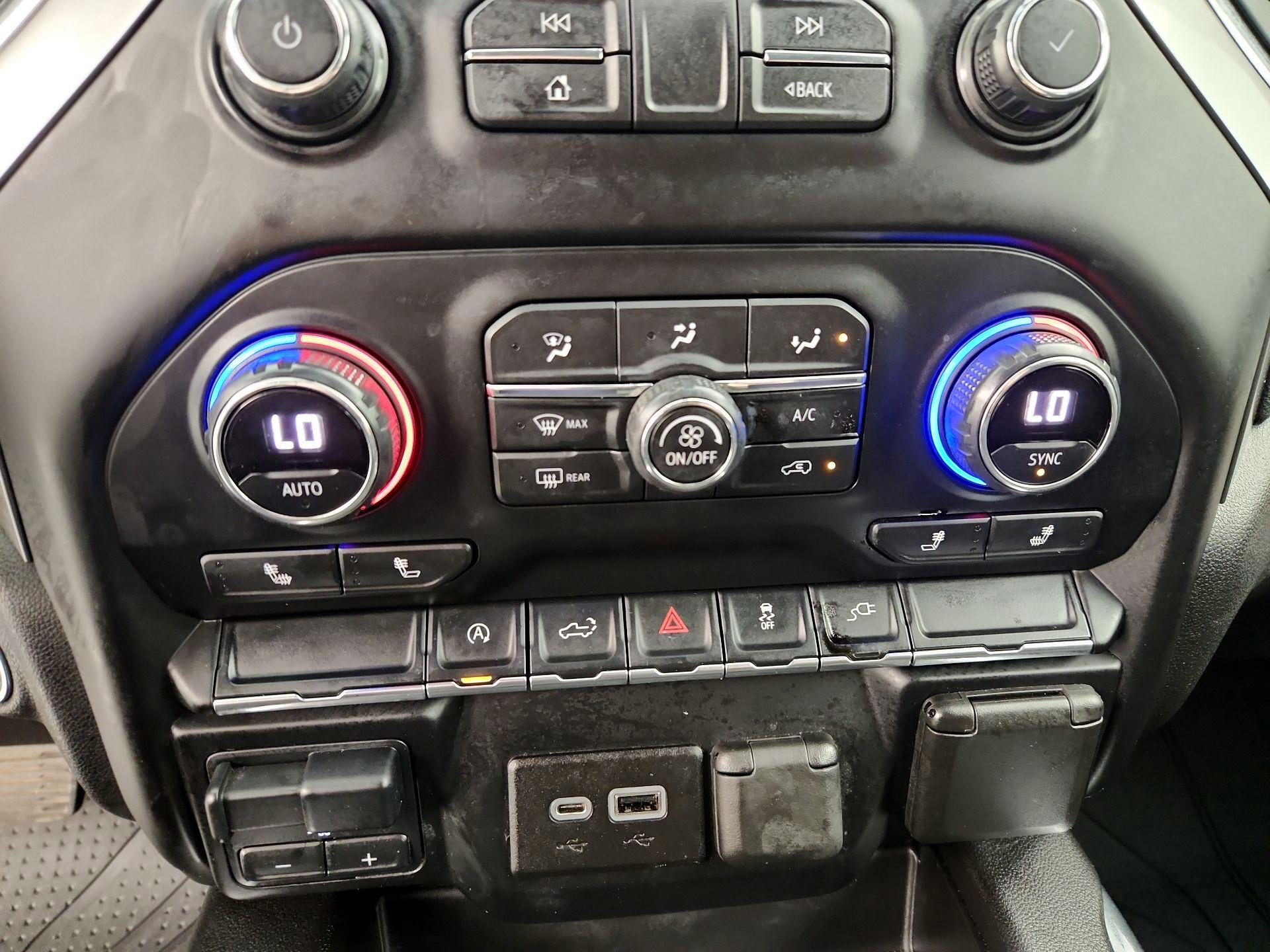 Thumbnail: 2021 Chevrolet Silverado 1500 - 16