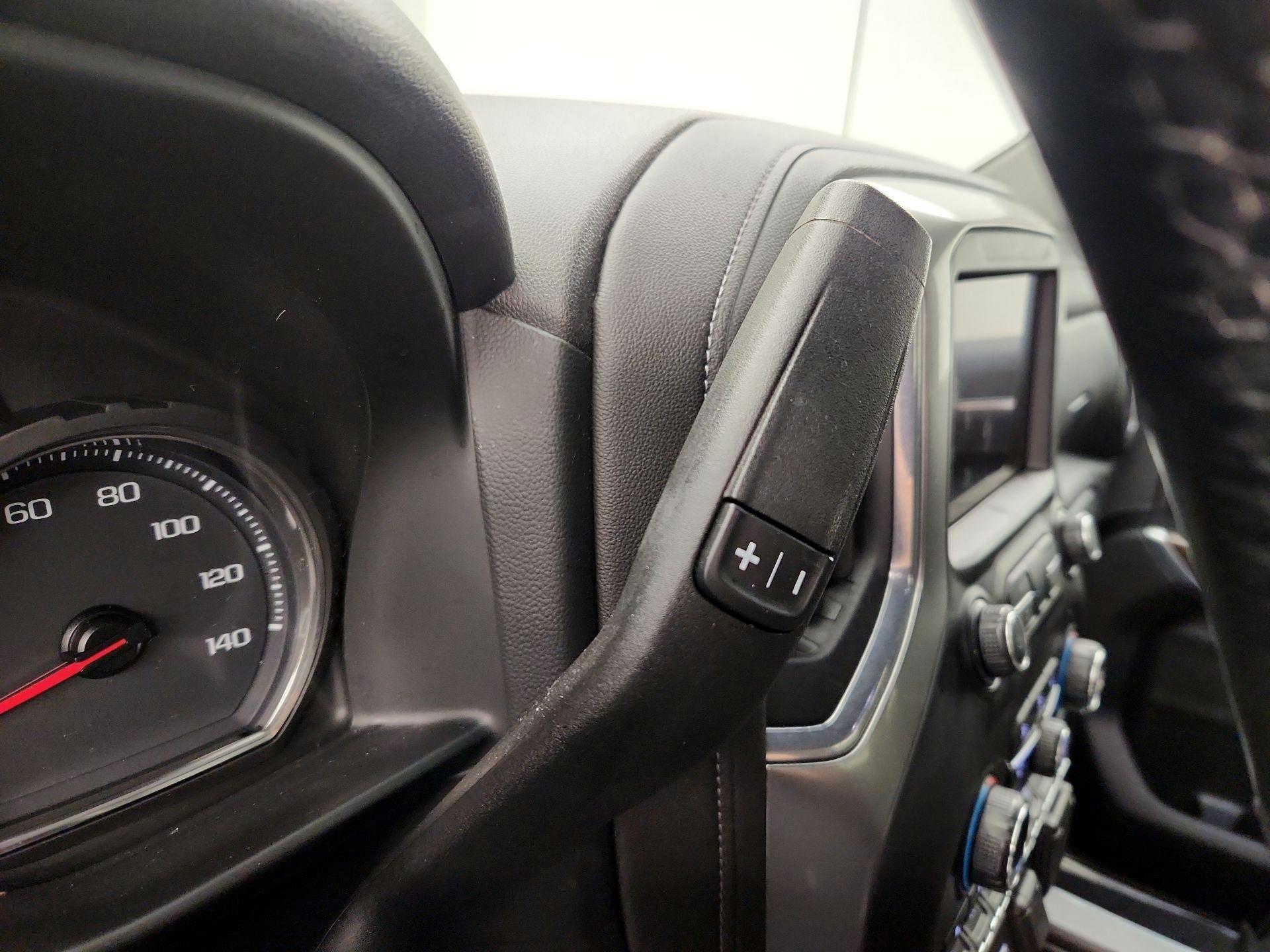 Thumbnail: 2021 Chevrolet Silverado 1500 - 17