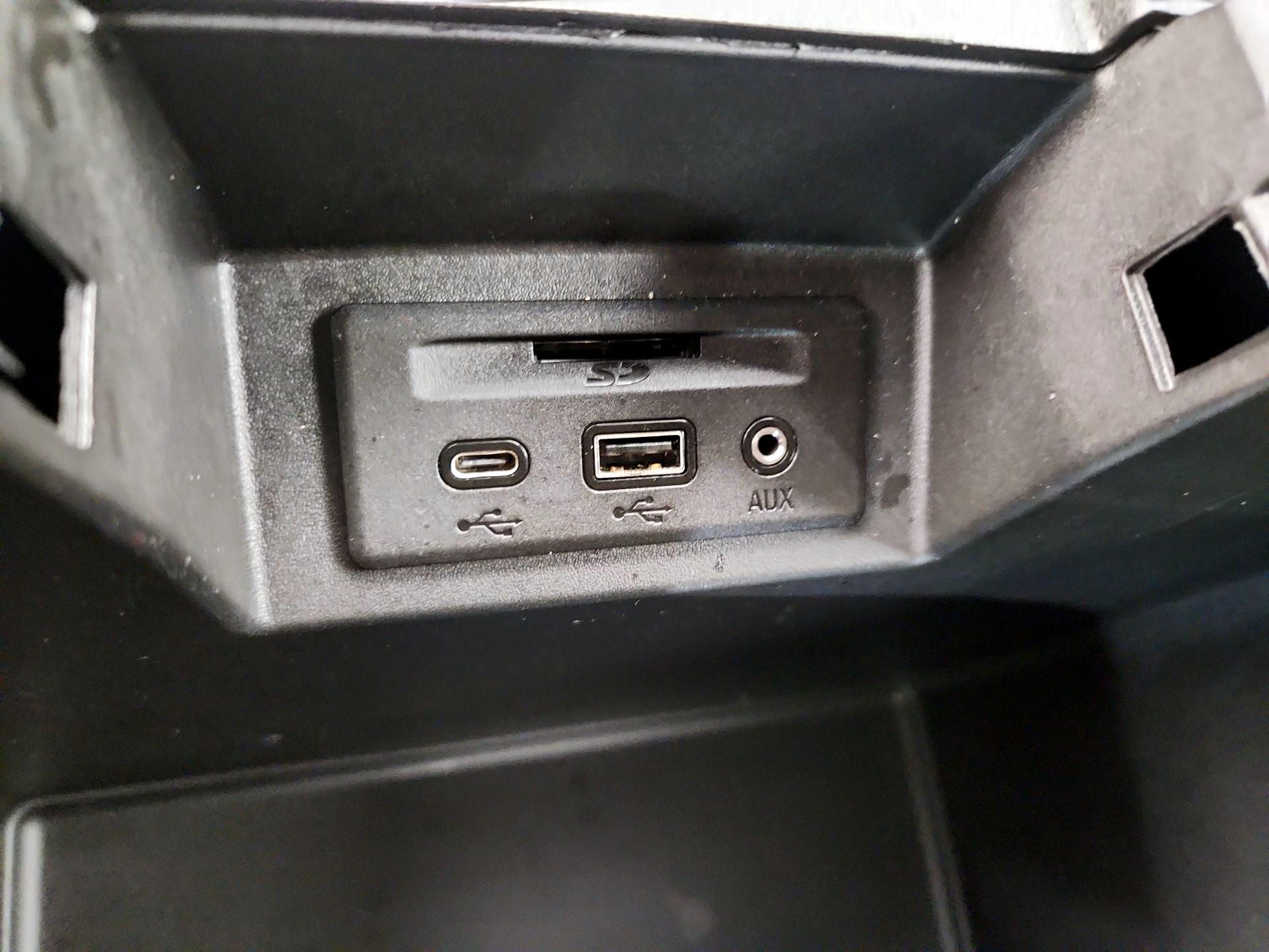 Thumbnail: 2021 Chevrolet Silverado 1500 - 18