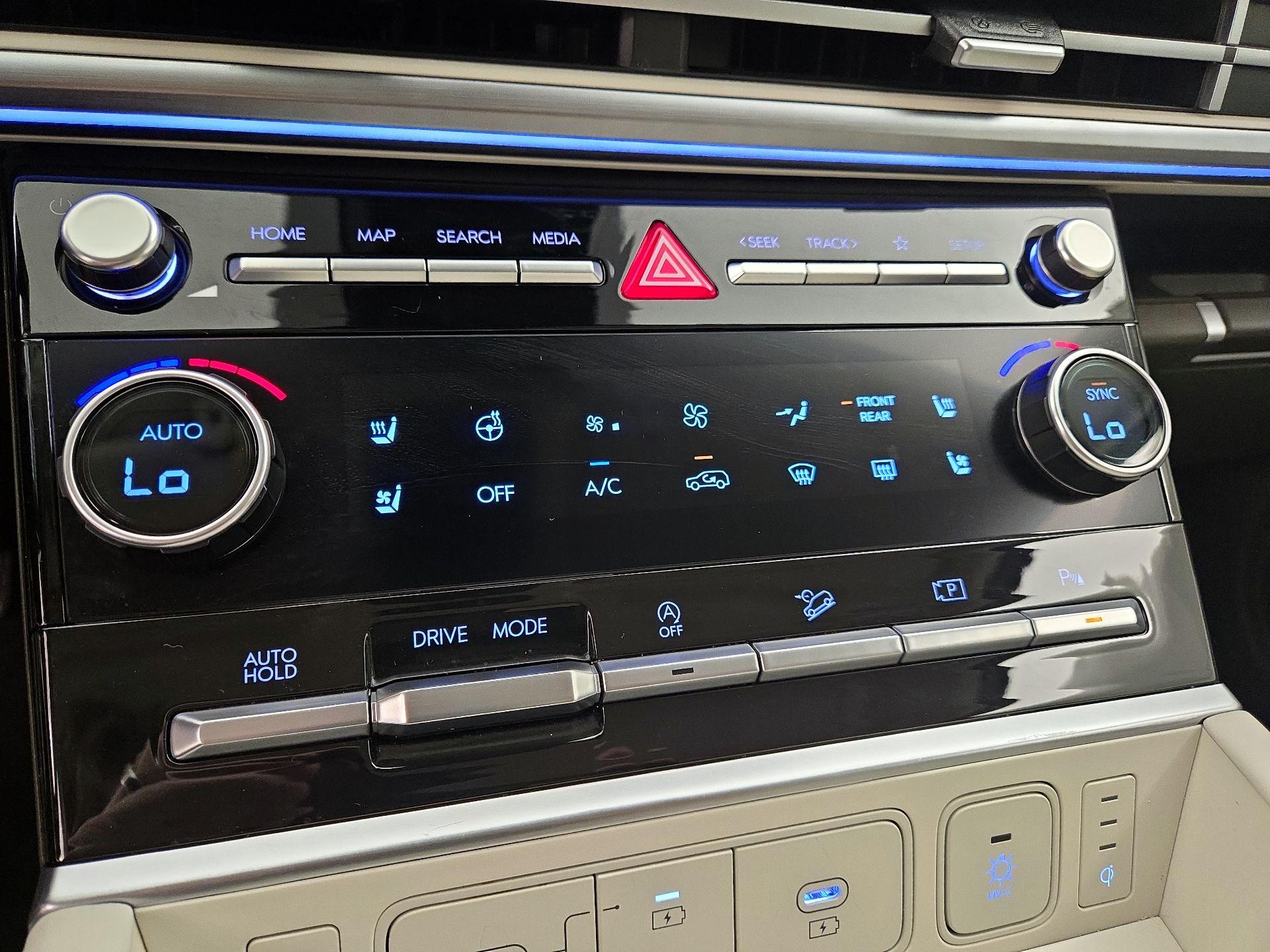 Thumbnail: 2025 Hyundai Santa Fe - 17