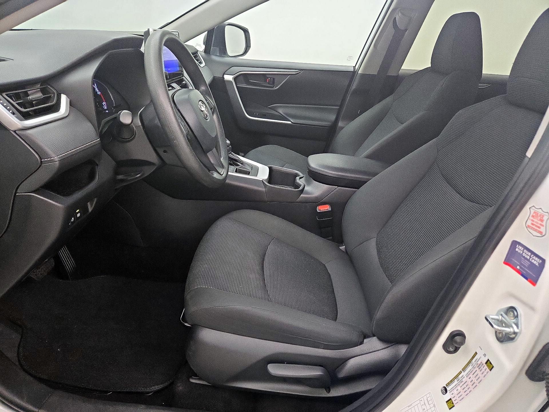 Thumbnail: 2024 Toyota RAV4 - 11