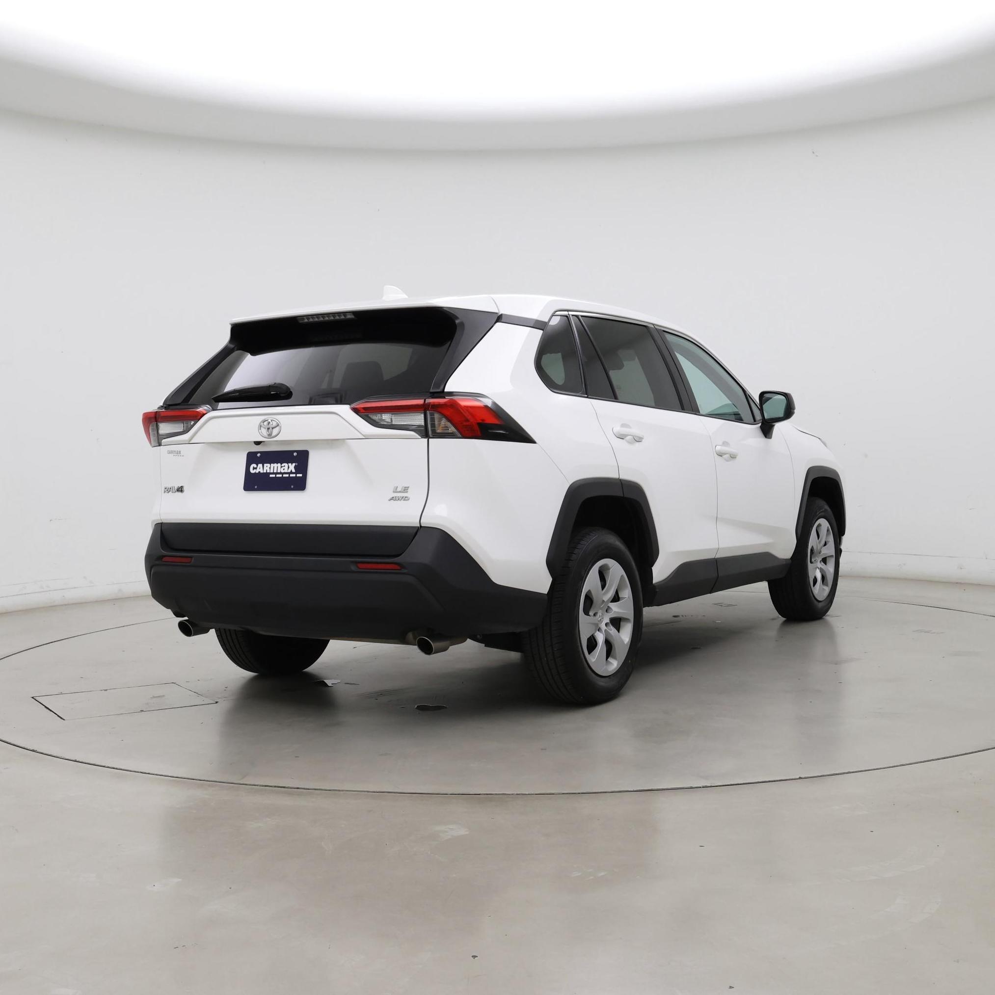 Thumbnail: 2024 Toyota RAV4 - 8