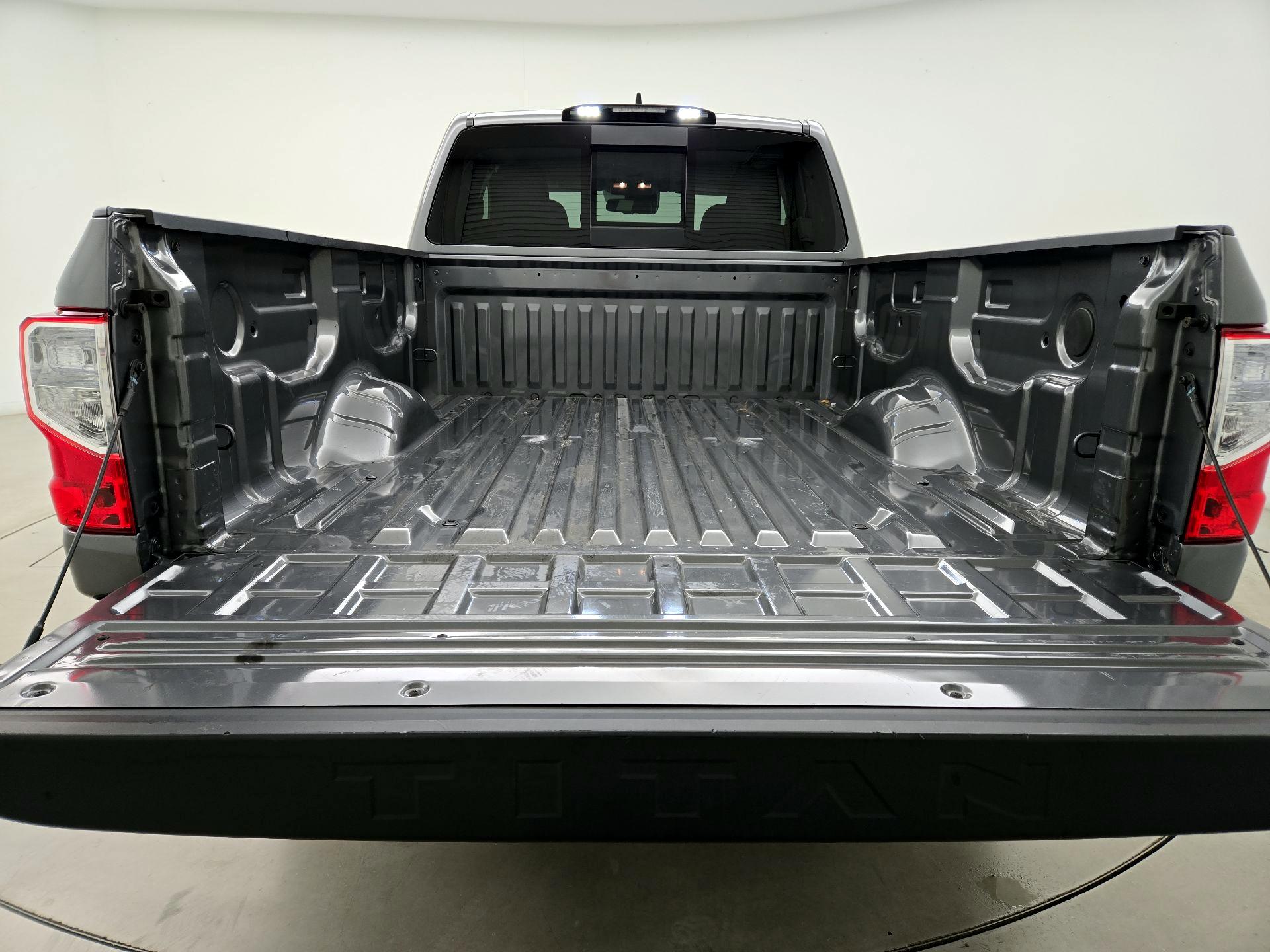 Thumbnail: 2024 Nissan Titan - 20