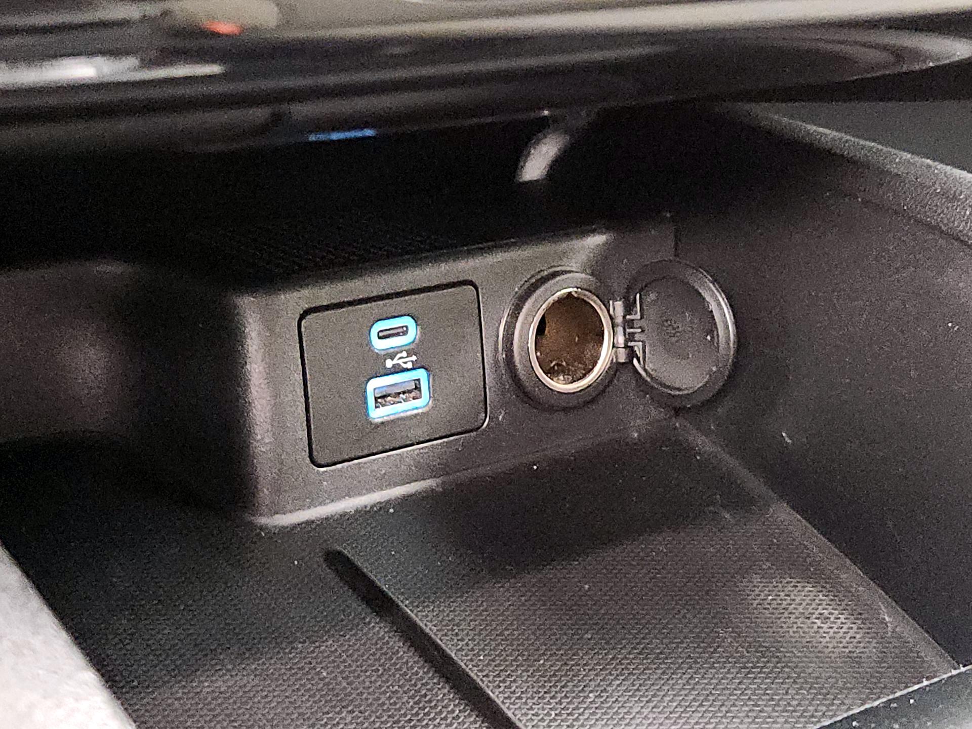 Thumbnail: 2022 Ford Escape - 18