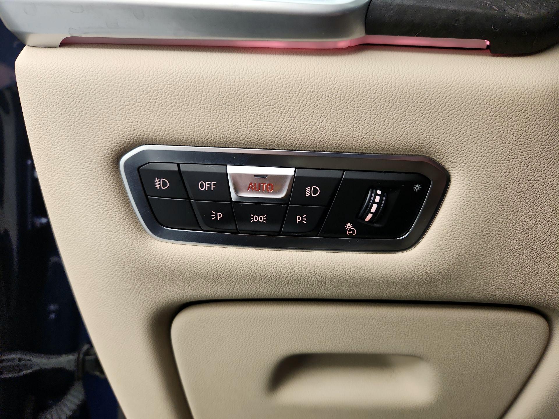 Thumbnail: 2021 BMW X5 - 13