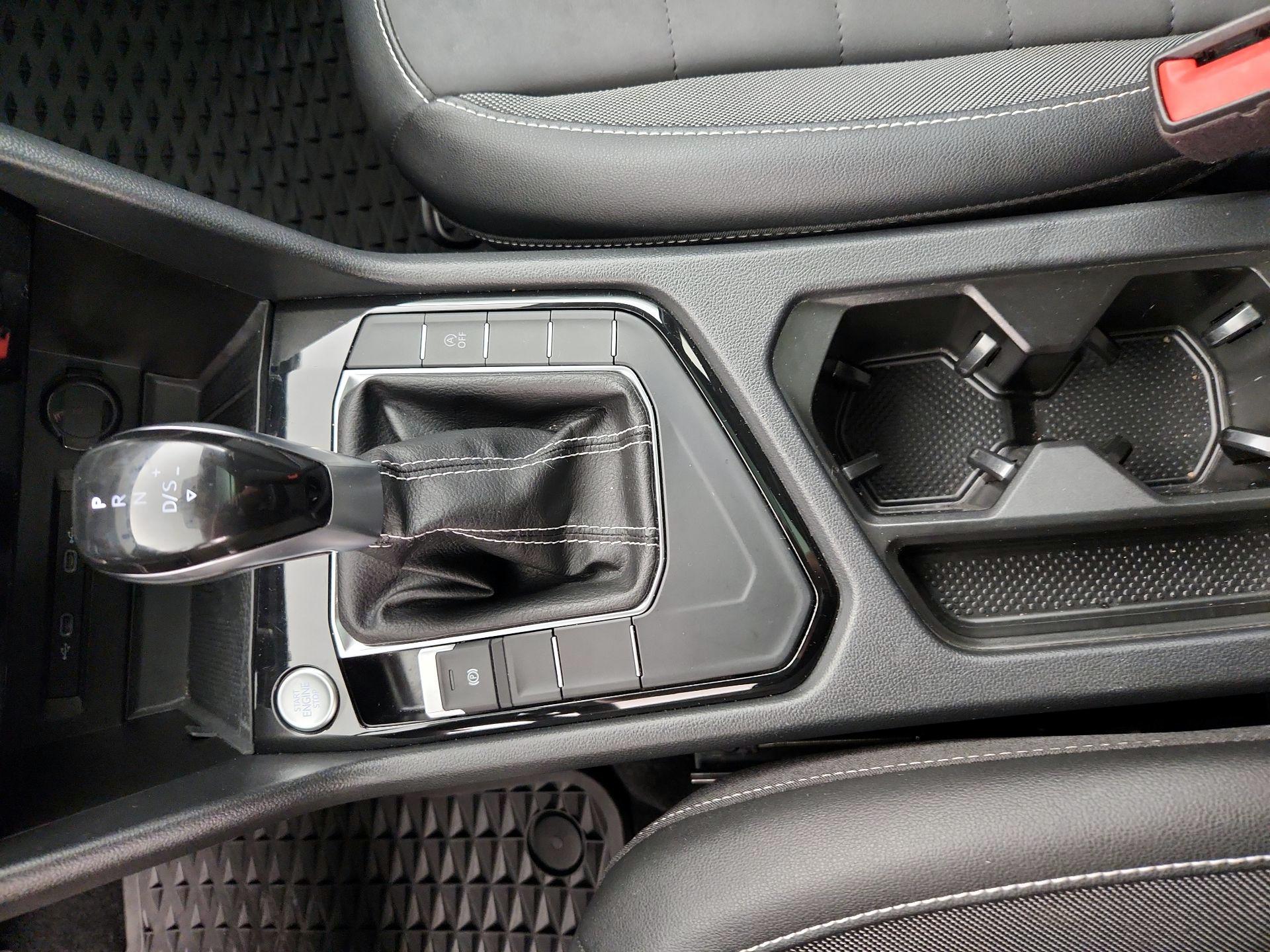 Thumbnail: 2023 Volkswagen Taos - 17