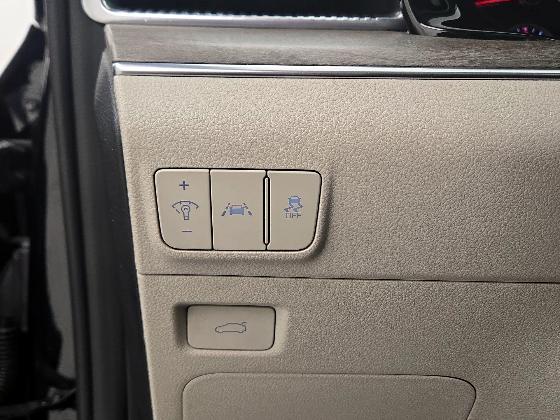 Thumbnail: 2021 Kia K5 - 13