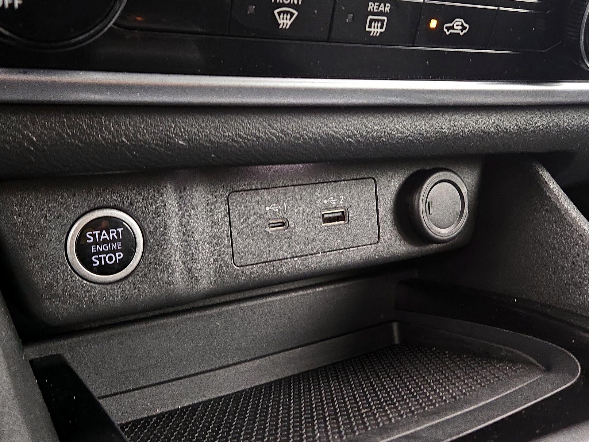 Thumbnail: 2021 Nissan Rogue - 18