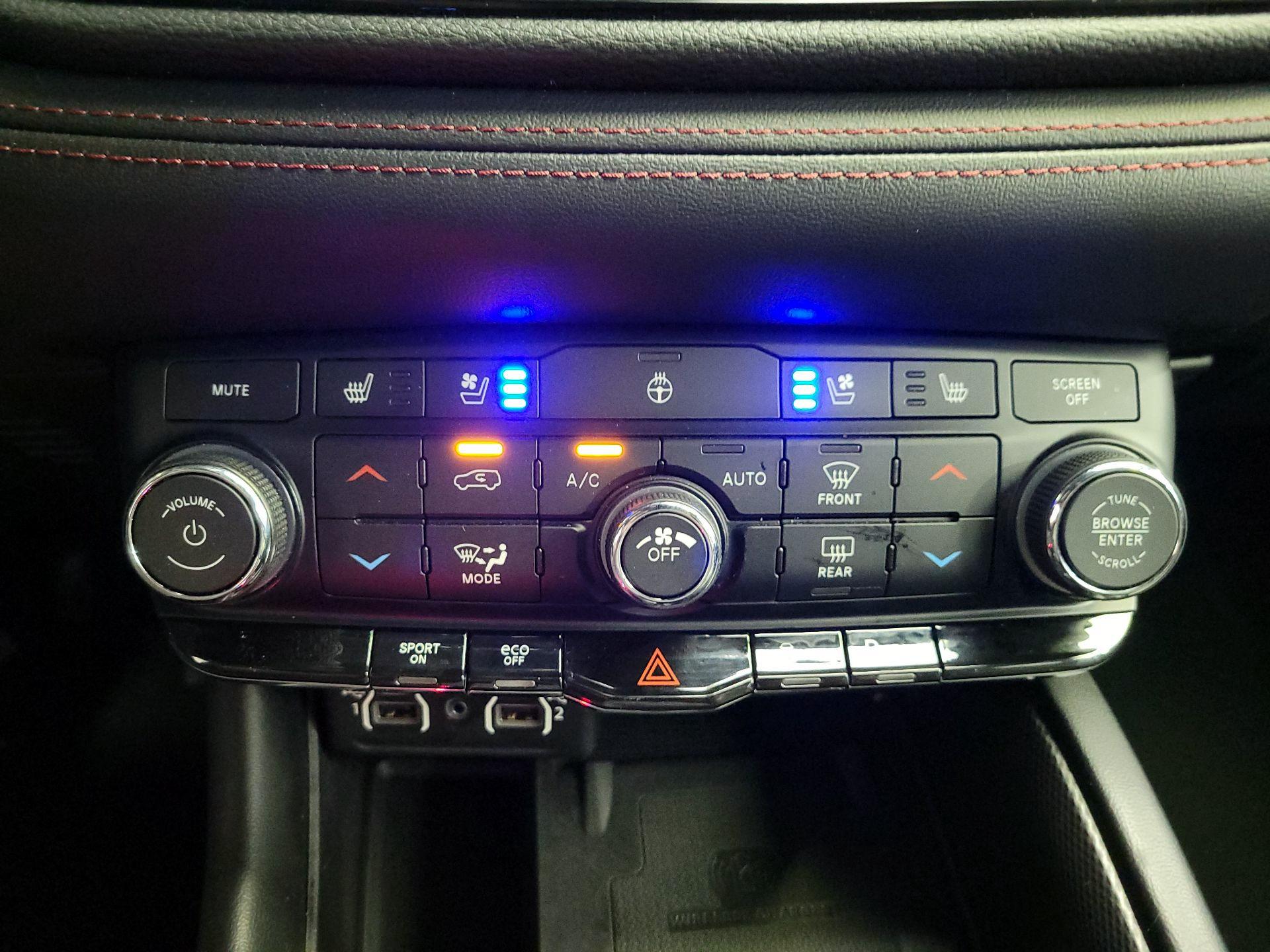 Thumbnail: 2022 Dodge Durango - 17