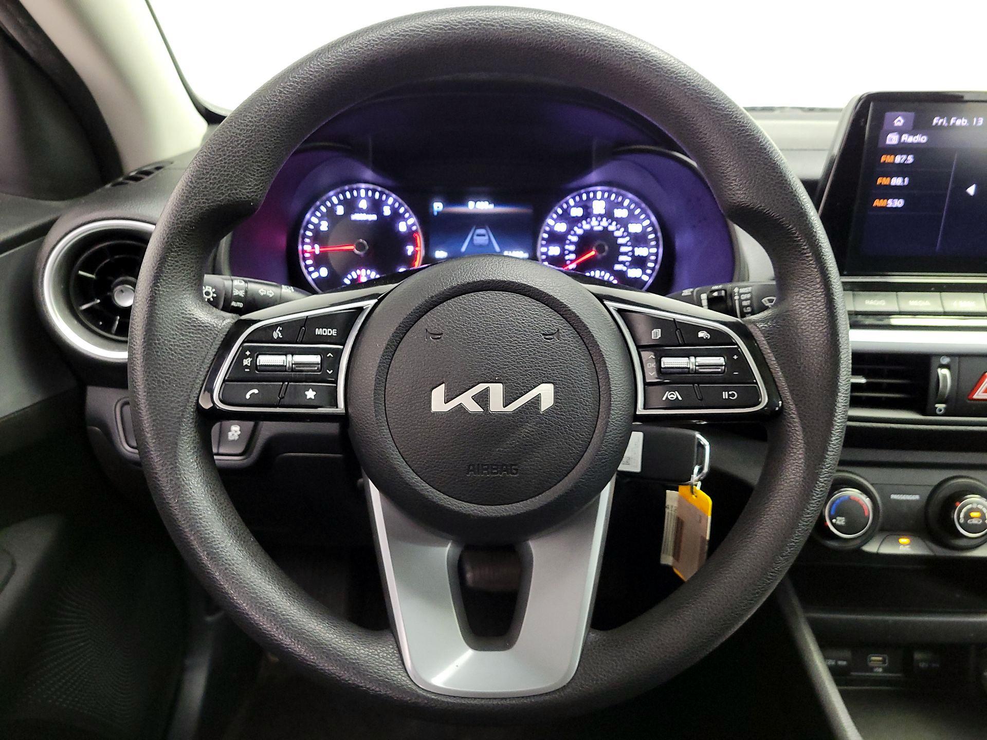 Thumbnail: 2022 Kia Forte - 10