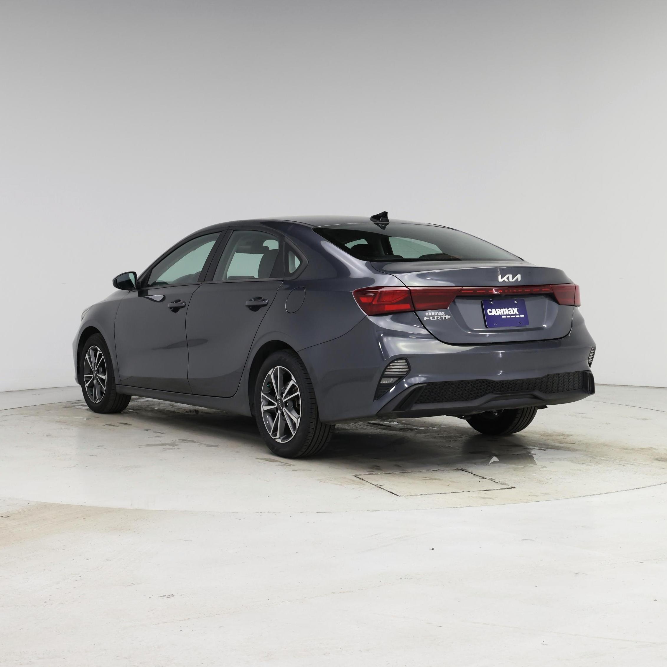 Thumbnail: 2022 Kia Forte - 2