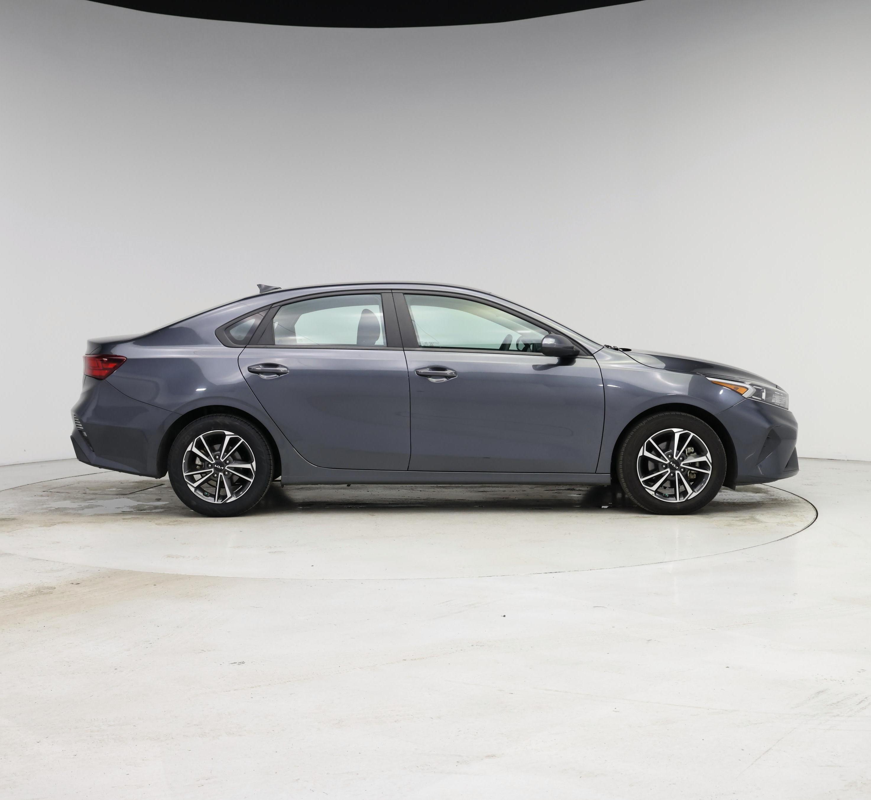 Thumbnail: 2022 Kia Forte - 7