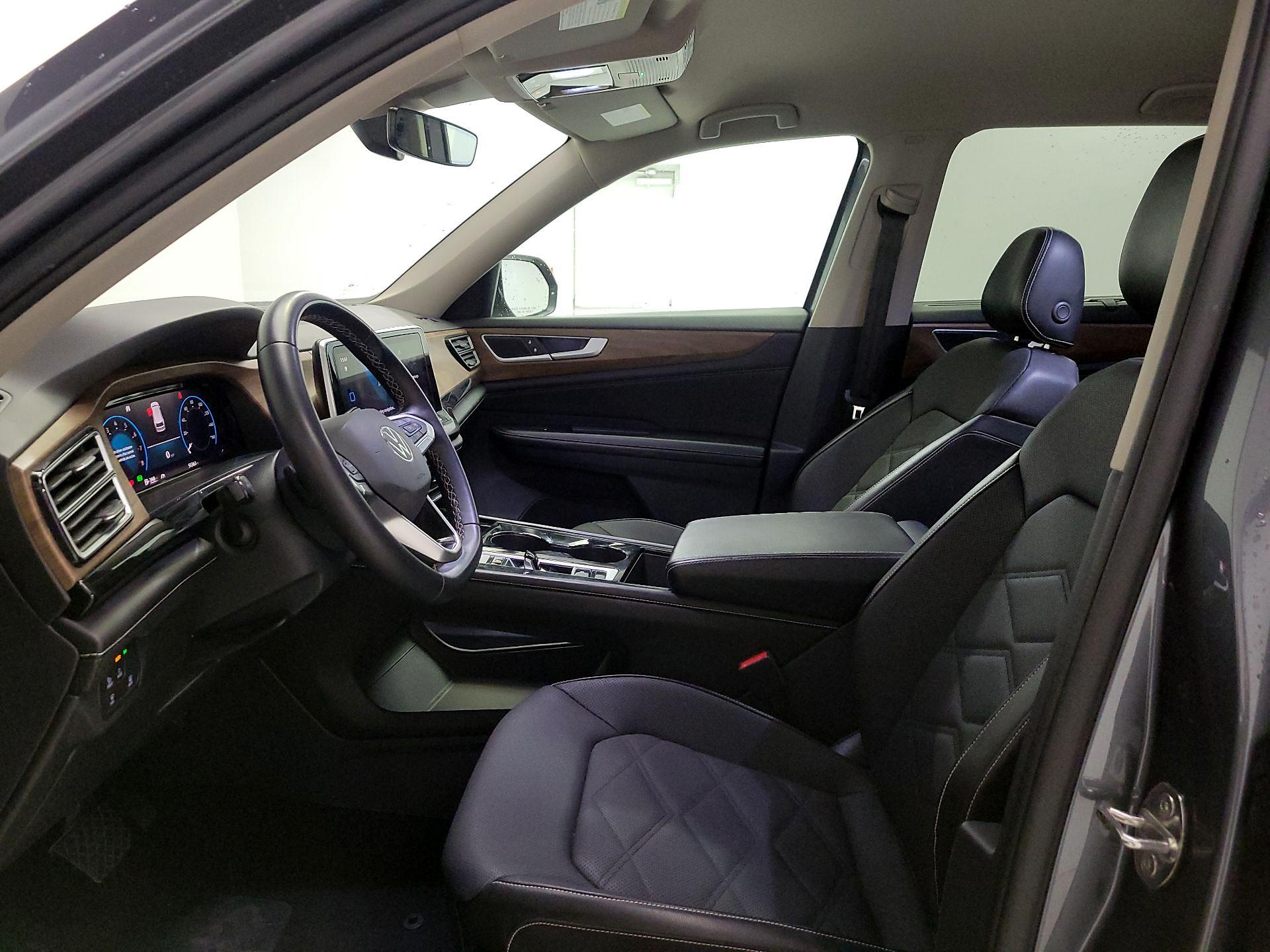 Thumbnail: 2024 Volkswagen Atlas - 11