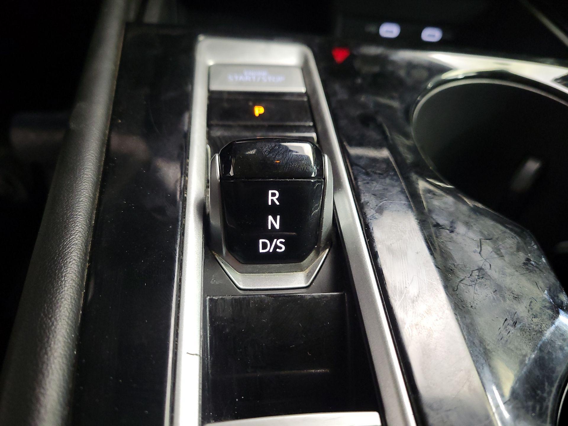 Thumbnail: 2024 Volkswagen Atlas - 17