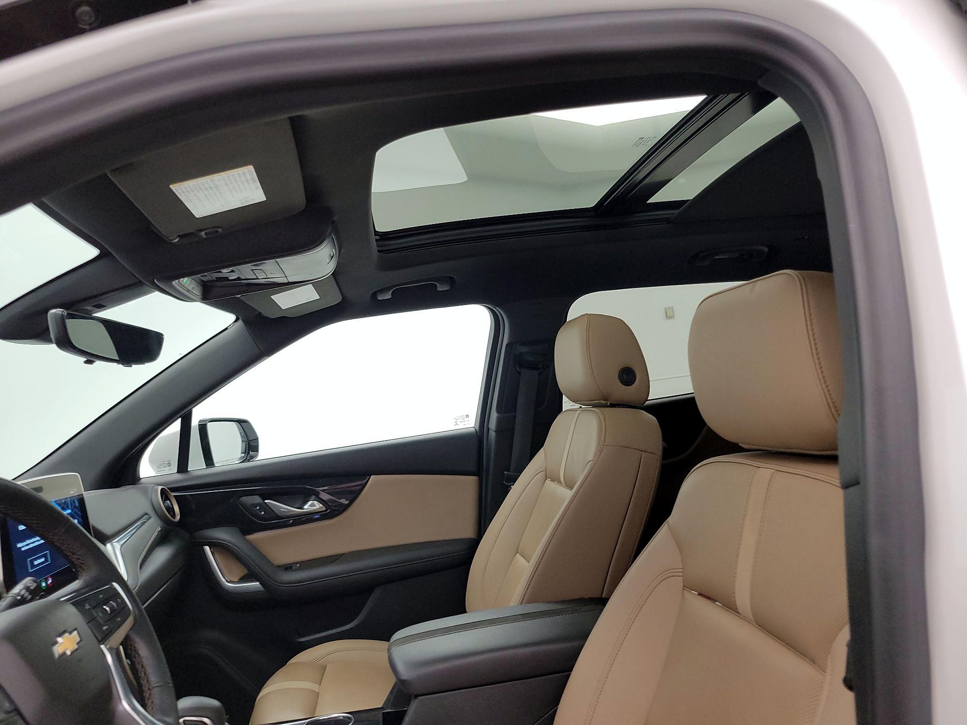 Thumbnail: 2023 Chevrolet Blazer - 20