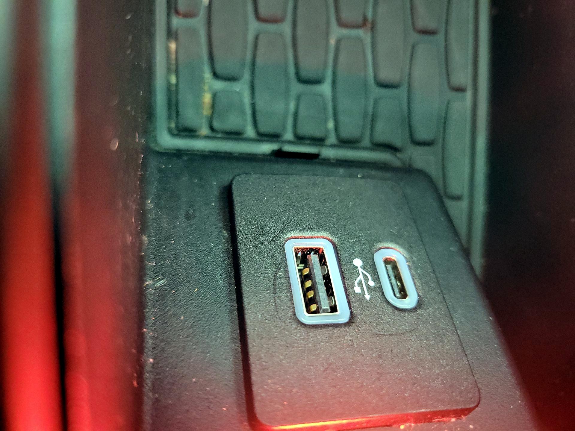 Thumbnail: 2020 Lincoln Aviator - 19