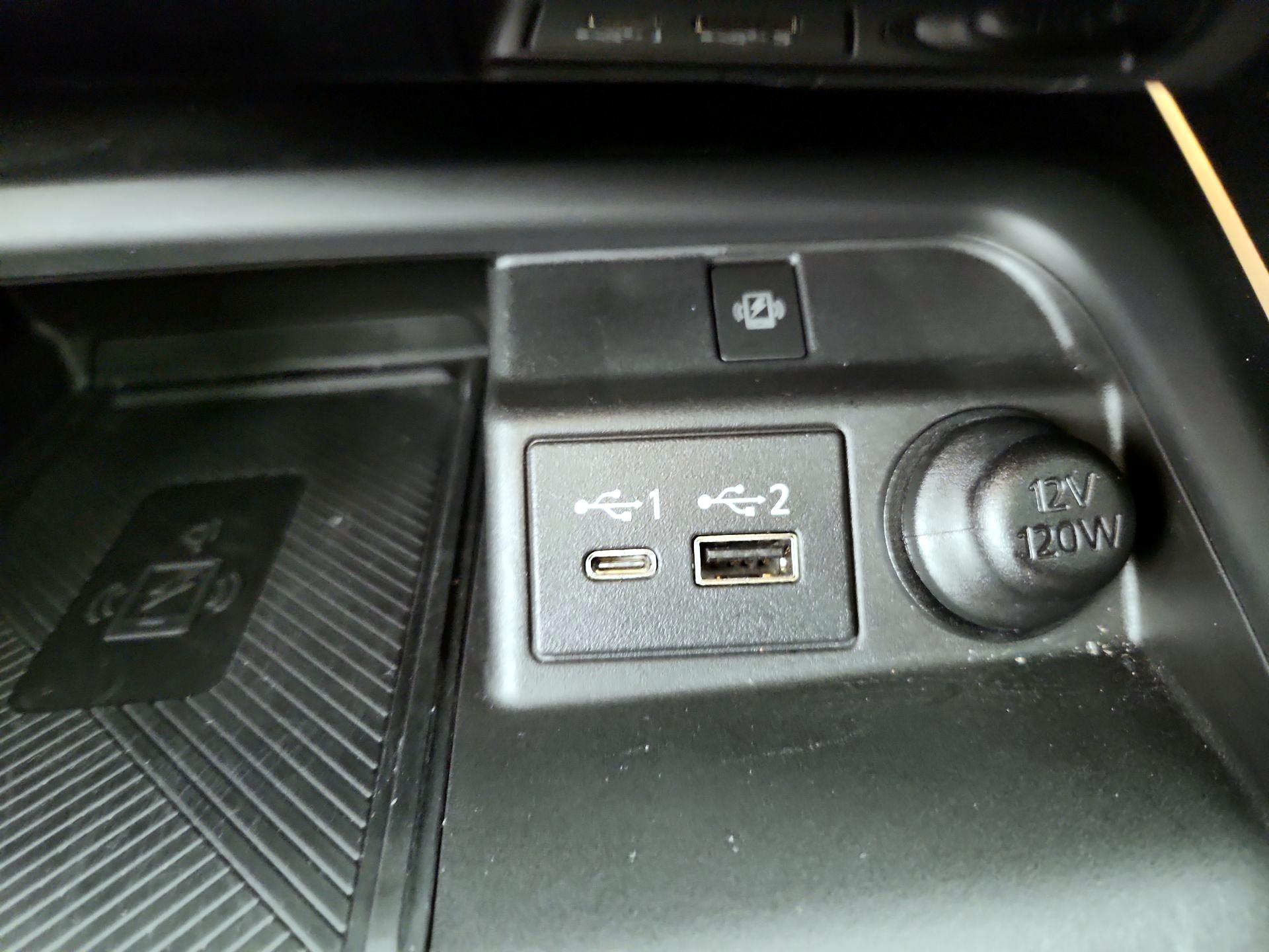 Thumbnail: 2024 INFINITI QX50 - 18